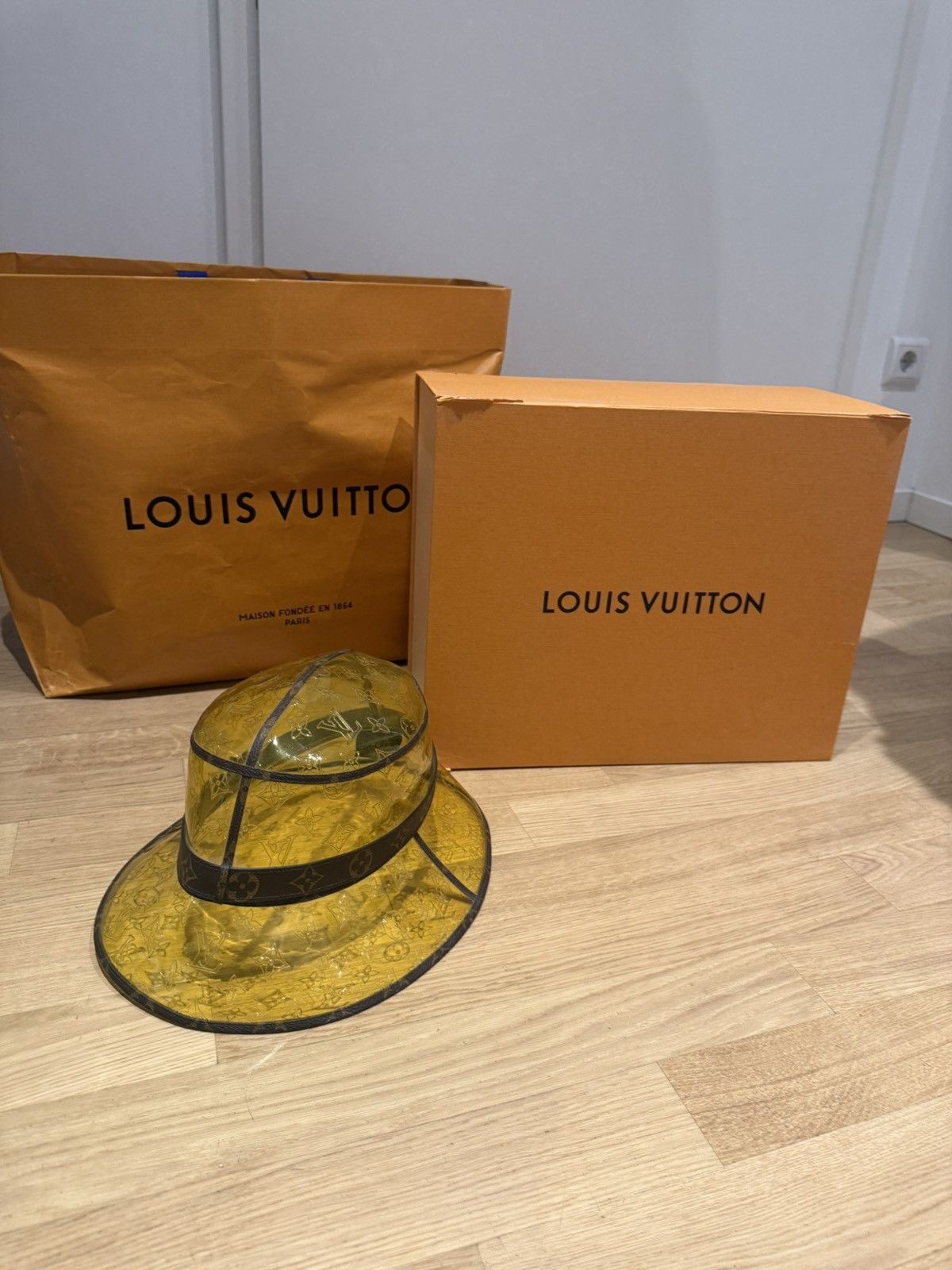 Louis Vuitton Louis Vuitton Bucket Hat Yellow Monogram (Rare Runway Piece) Size ONE SIZE - 13 Thumbnail