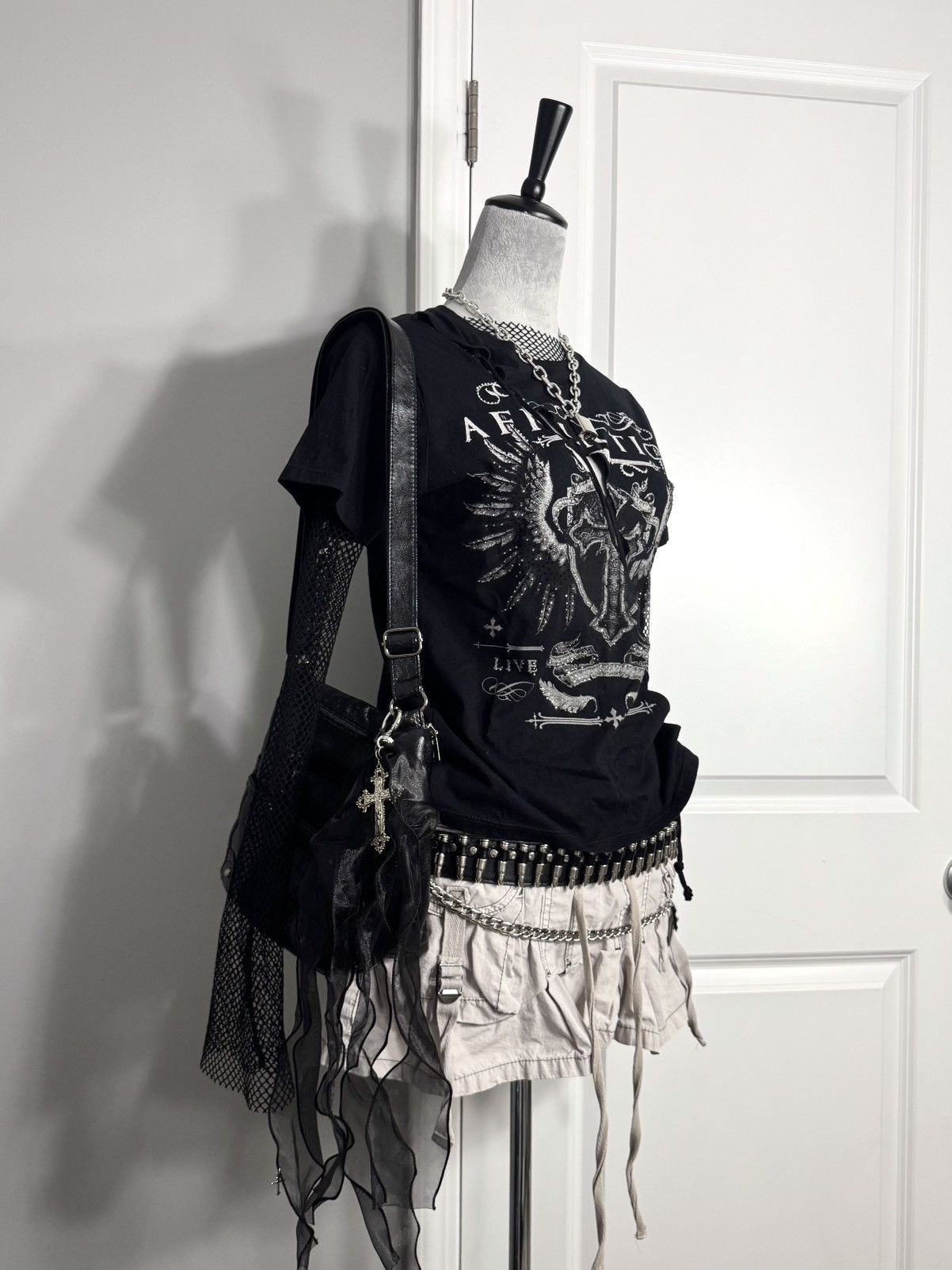 Affliction NWT Affliction Portrayal Rhinestone Cut Out Front Top Size S / US 4 / IT 40 - 8 Thumbnail
