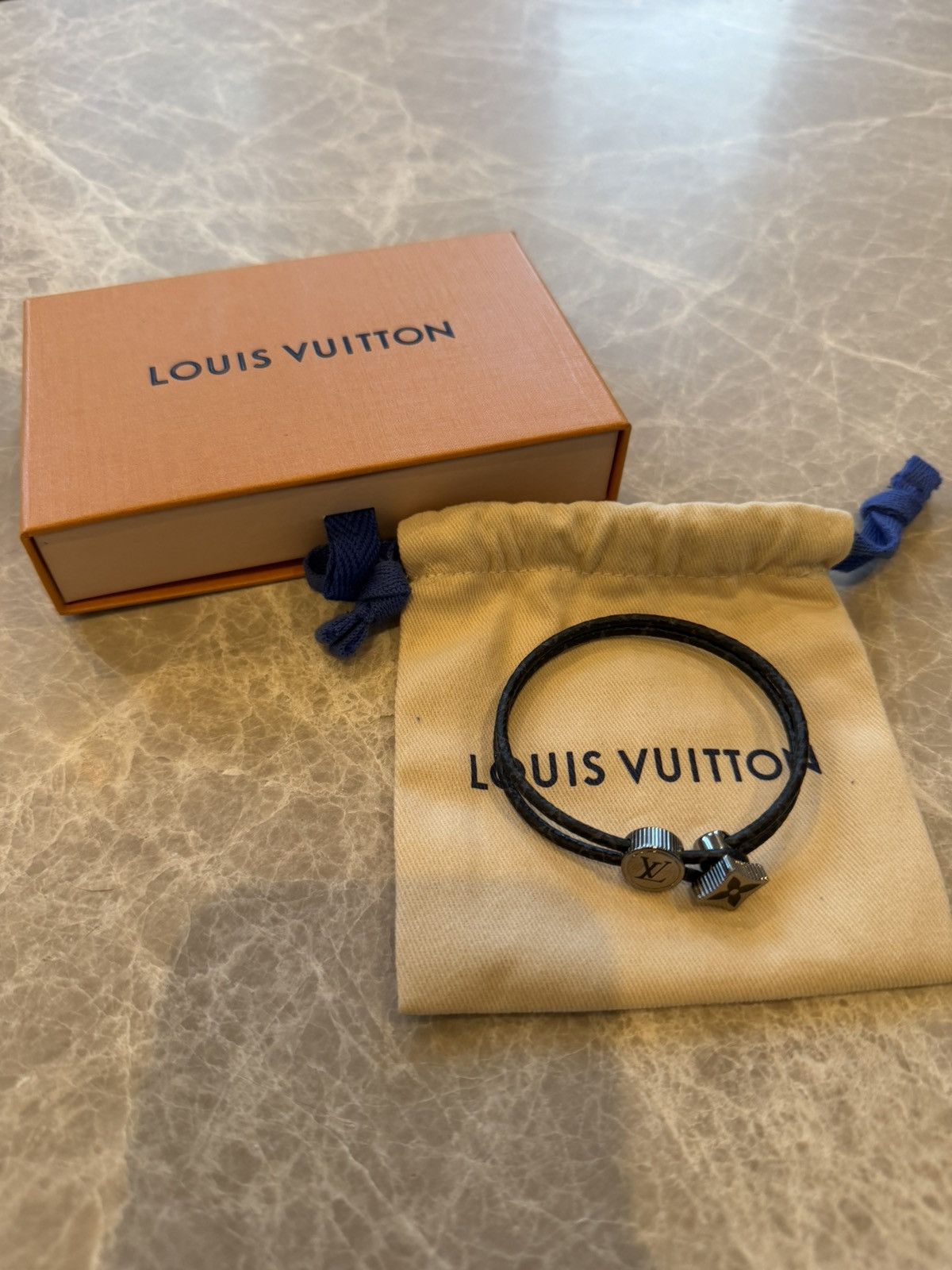 Louis Vuitton Like-New Louis Vuitton Catch It Monogram Heritage Bracelet Size ONE SIZE - 1 Thumbnail