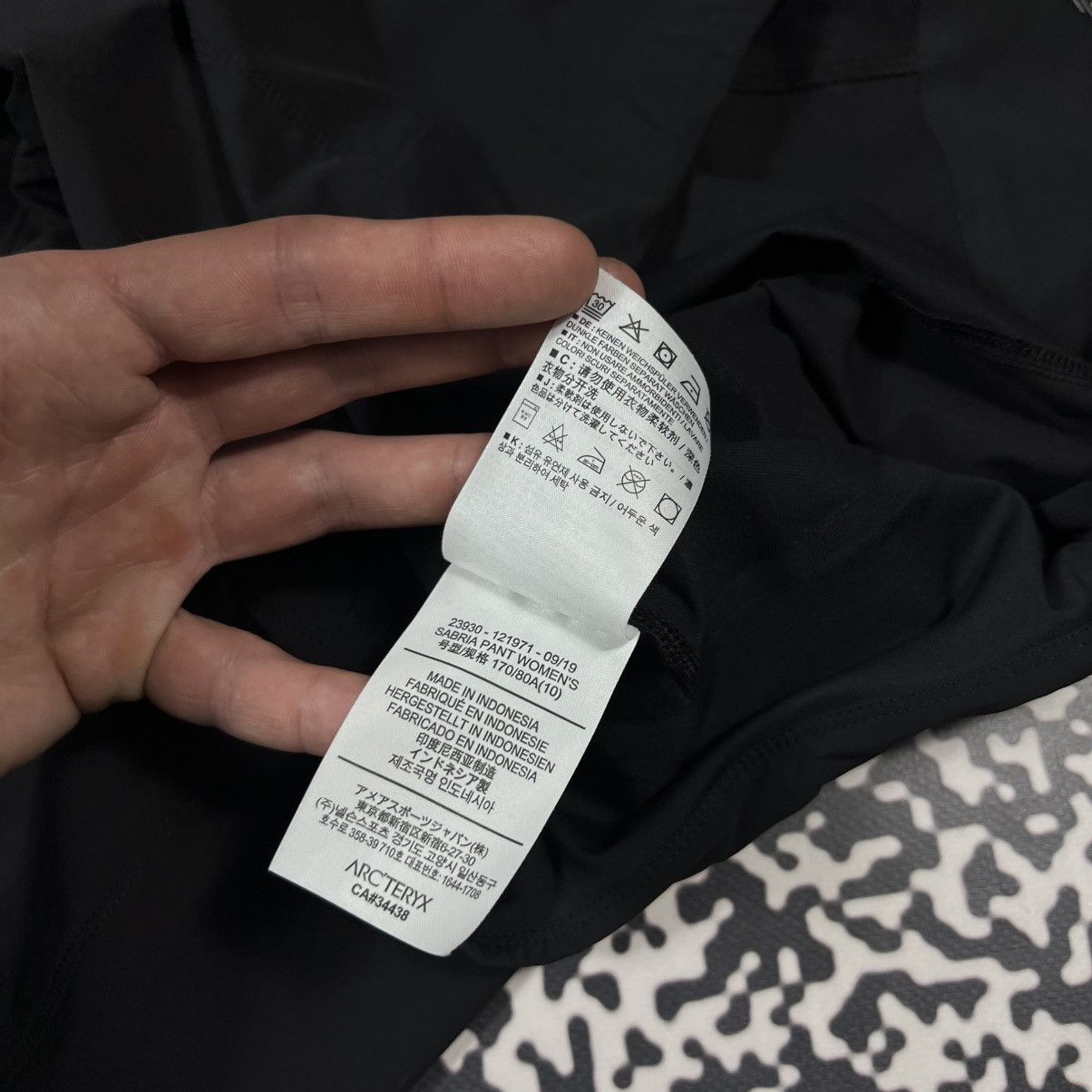 Arc'teryx Arcteryx Sabria Nylon Pants Gorpcore Outdoor Style Size 28" / US 6 / IT 42 - 14 Thumbnail