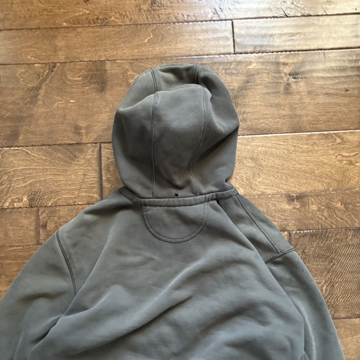Carhartt × Vintage Vintage Distressed Carhartt Pine Green Hoodie Size US L / EU 52-54 / 3 - 6 Thumbnail