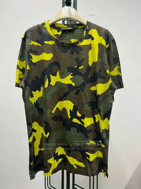 Valentino Valentino Camouflage Yellow Cotton T-Shirt . Size US XL / EU 56 / 4 - 1 Thumbnail