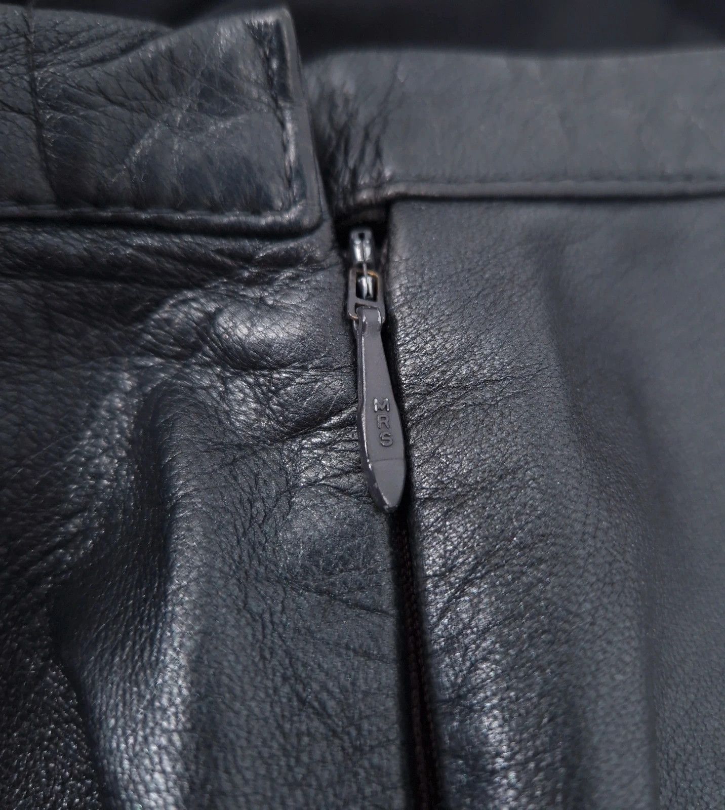 Gucci Gucci by Tom Ford 1997 Leather Mini Skirt Size 30" / US 8 / IT 44 - 10 Thumbnail