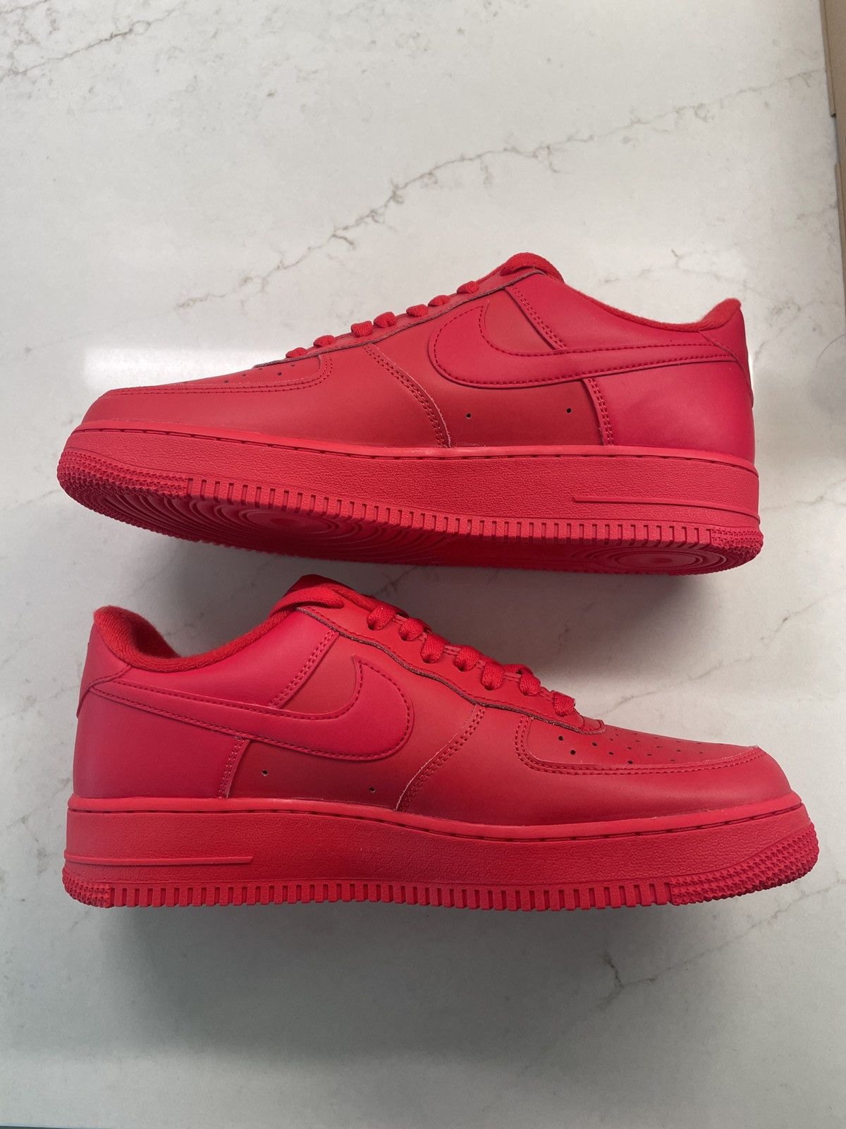 Nike Air Force 1 Triple Red Size US 11 / EU 44 - 2 Thumbnail