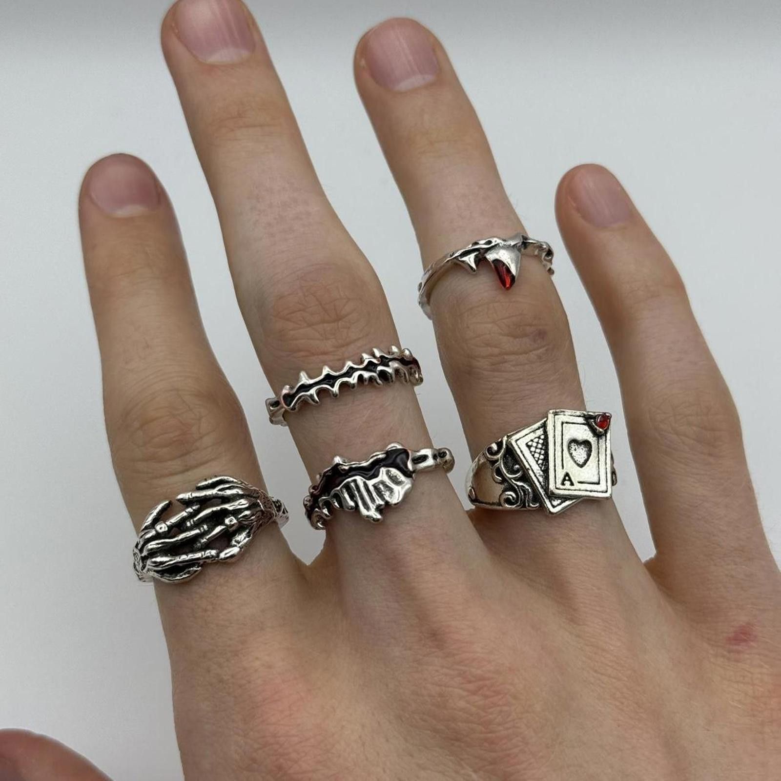 Other y2k 2000s style silver ring 5 piece set Size ONE SIZE - 5 Thumbnail