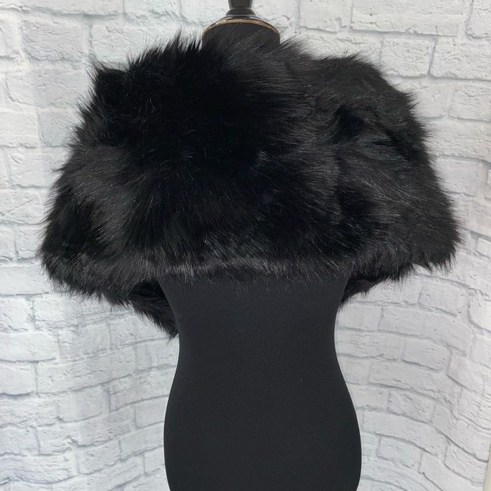 faux fur lined shawl