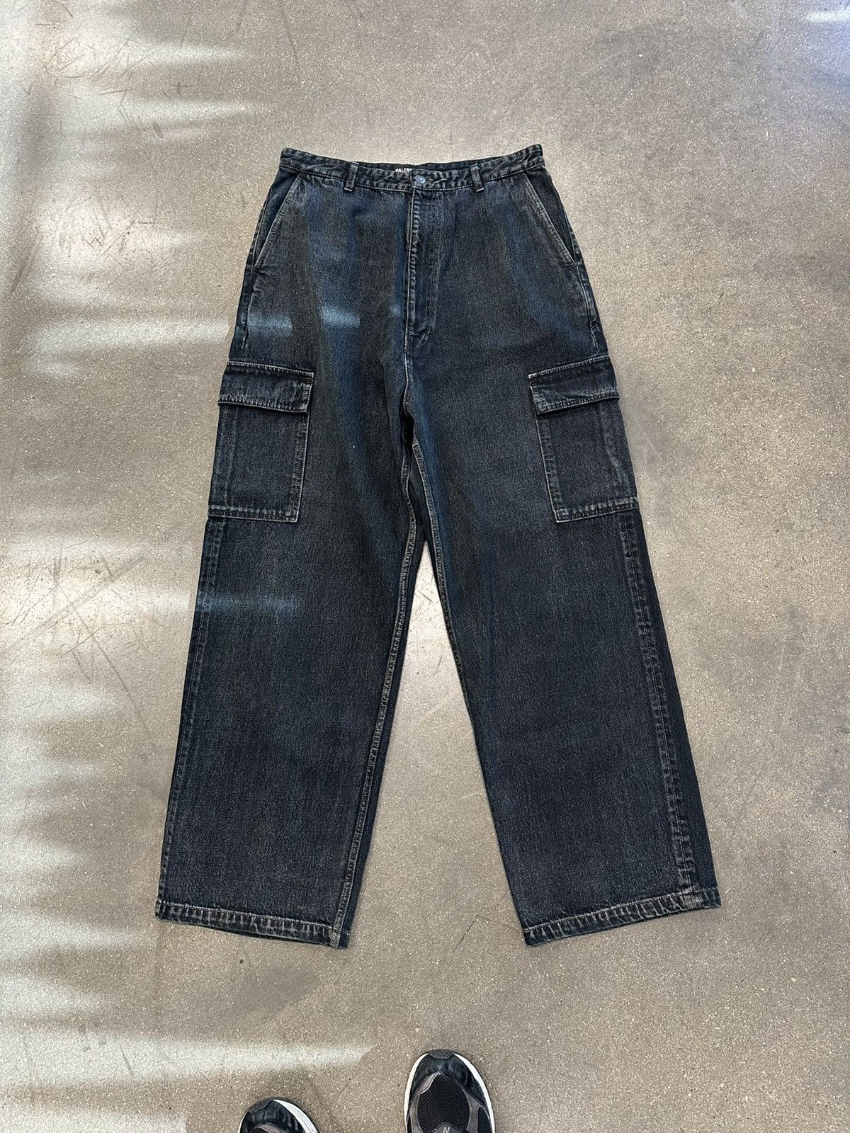 Balenciaga Balenciaga Wide Leg Washed Cargo Jeans Black Size US 34 / EU 50 - 1 Thumbnail