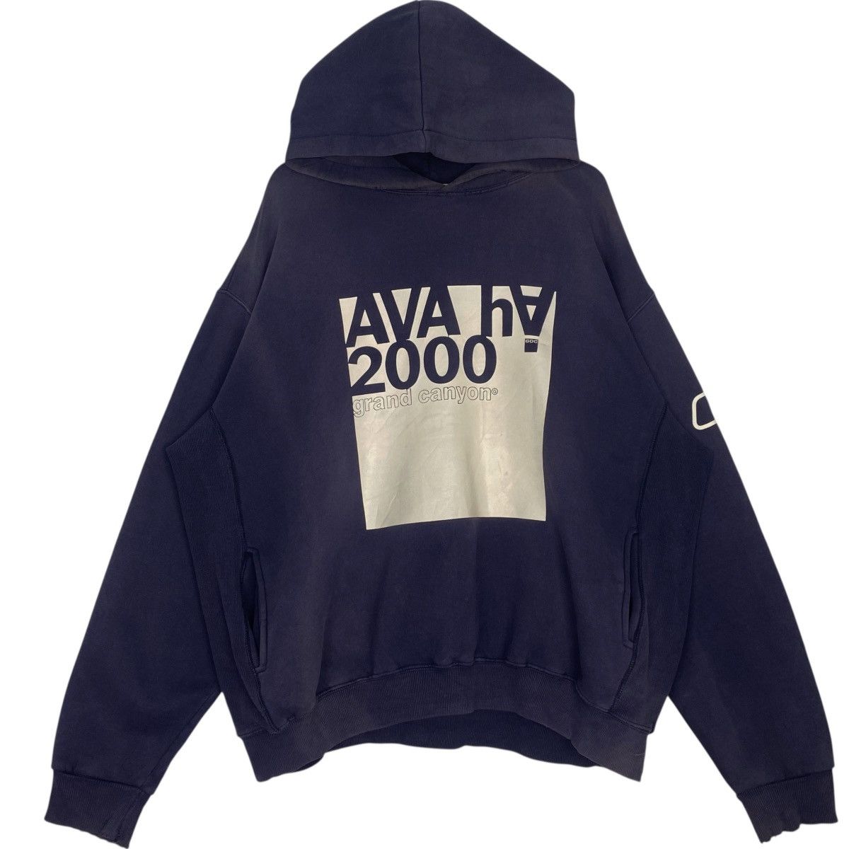 Vintage Vintage 2000 Grand Canyon Japan Hoodie Sweater Blue Size XL Size US XL / EU 56 / 4 - 1 Thumbnail