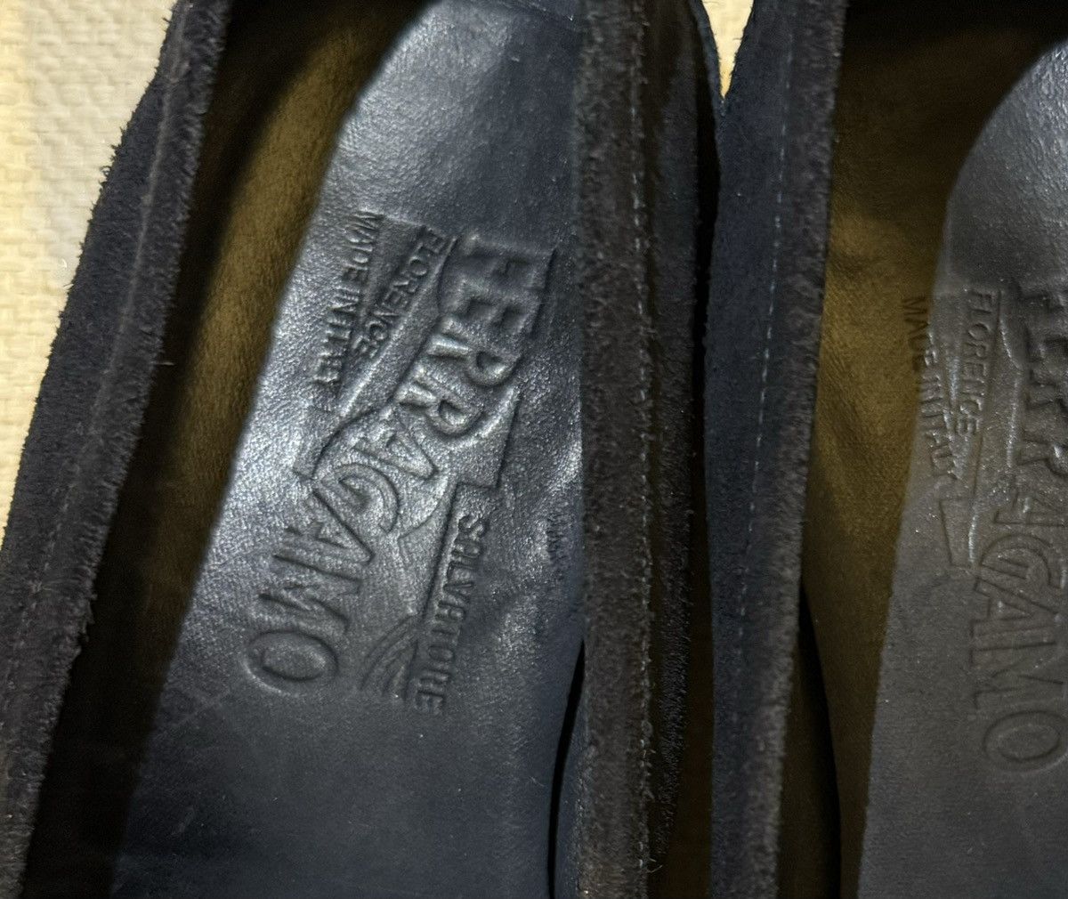 Salvatore Ferragamo Men’s suede loafers (Salvatore Ferragamo) Size US 7 / EU 40 - 3 Thumbnail