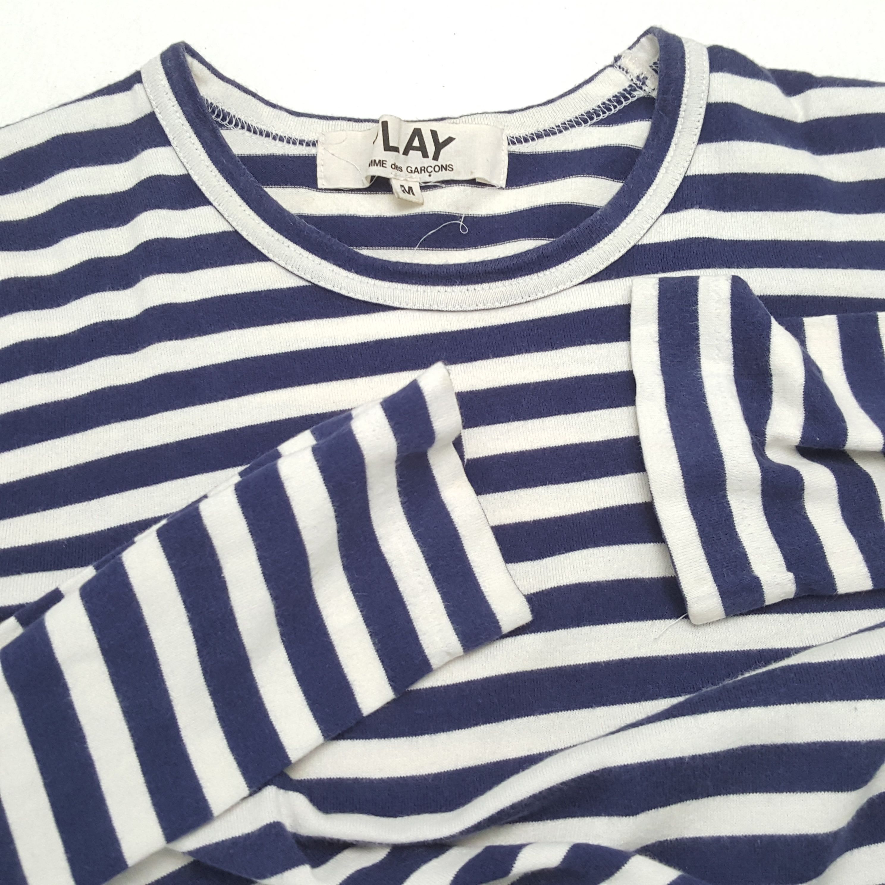 Comme des Garcons PLAY × Japanese Brand × Vintage COMME DES GARCONS PLAY Japanese Brand Logo Design Tshirt Size XS / US 0-2 / IT 36-38 - 7 Thumbnail