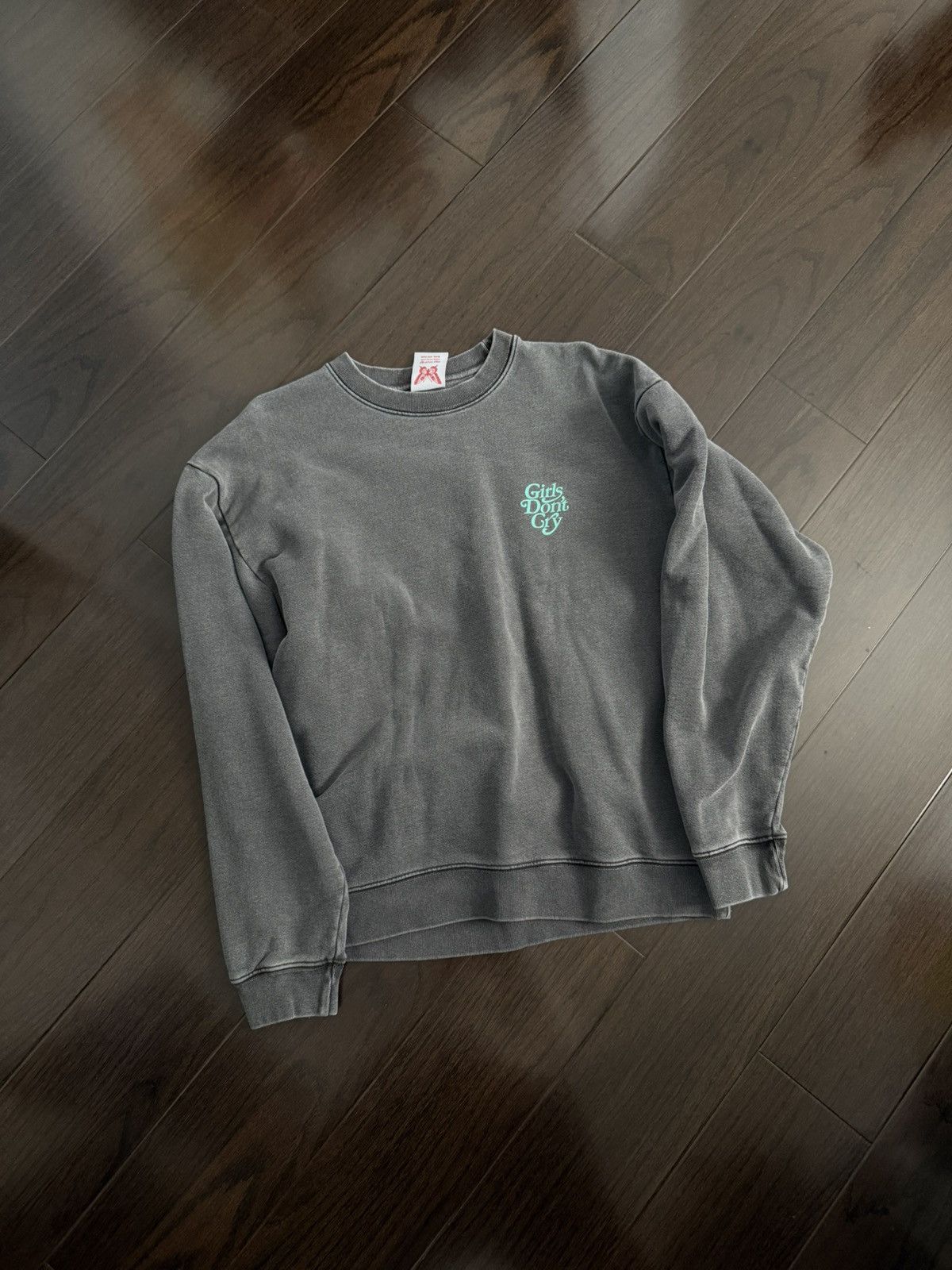 トップス Girls Don't Cry CREWNECK SWEATSHIRT Girls Dont Cry Crewneck | Grailed