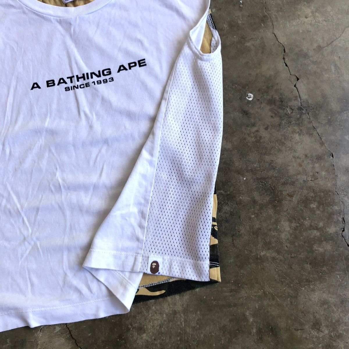 Bape Bape A Bathing Ape 1993 1st Camo Sleveeless T-shirt White Size US S / EU 44-46 / 1 - 7 Thumbnail