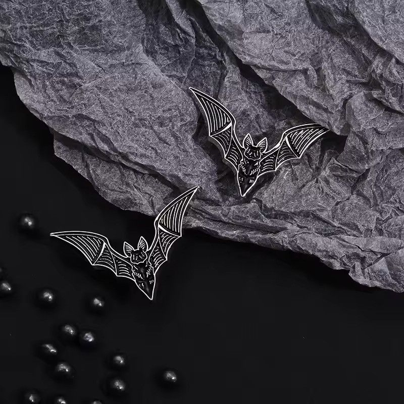 Jewelry Bat Enamel Pins Gothic Punk Halloween Brooch Collar Badge Size ONE SIZE - 2 Thumbnail
