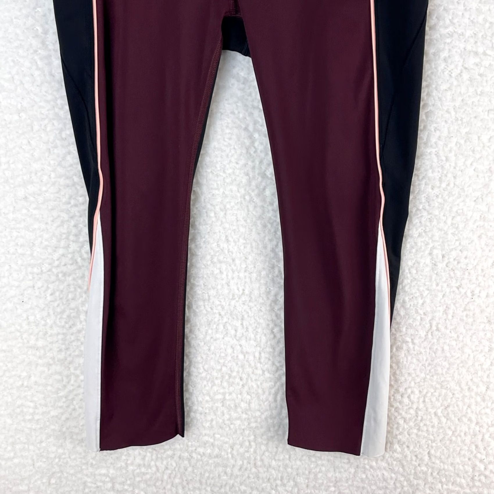 Athleta Athleta Velocity Stash Pocket Crop Leggings Womens Colorblock Stretch Size Medium Size 32" / US 10 / IT 46 - 3 Thumbnail