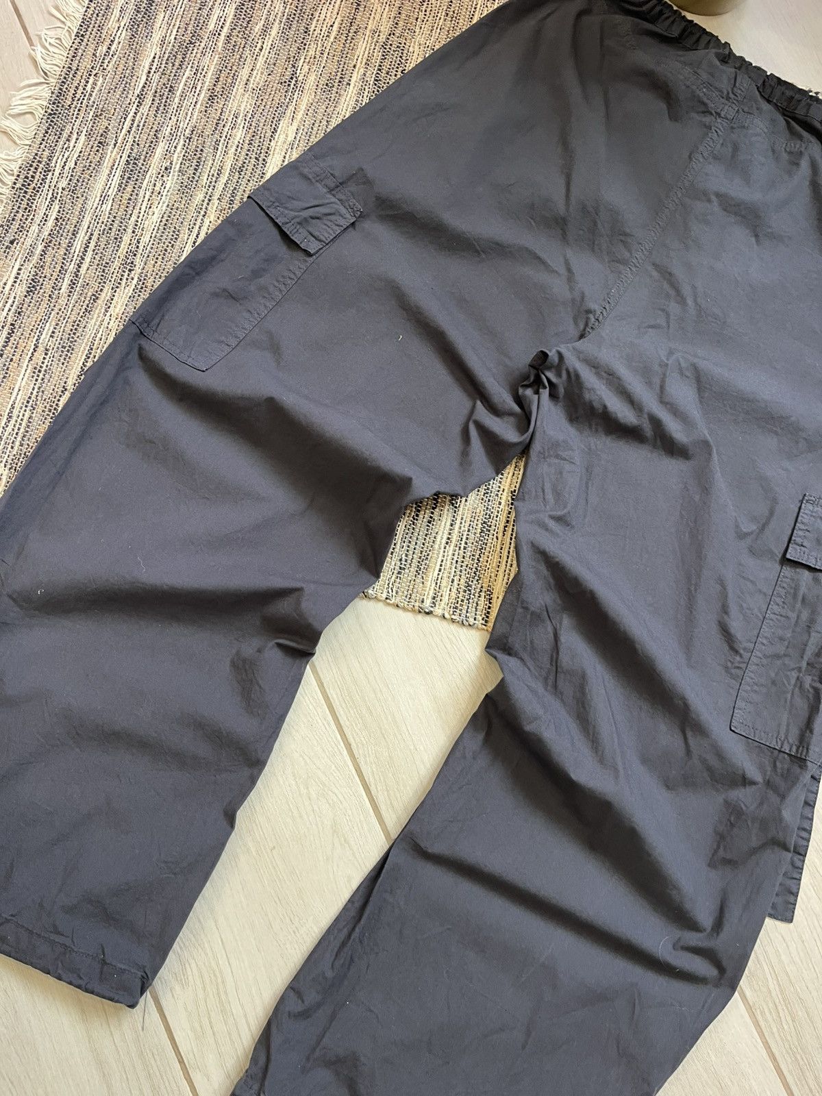 Japanese Brand × Vintage Y2K Vintage Navy Parachute Nylon Pants Japanese Avantgarde Size US 32 / EU 48 - 13 Thumbnail