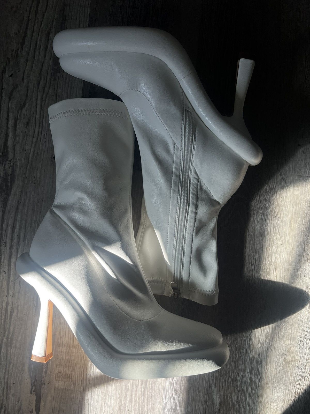 Alexander Wang Alexander Wang White Carter Puffy Platform Ankle Boots s7.5 Size US 7.5 / IT 37.5 - 1 Thumbnail