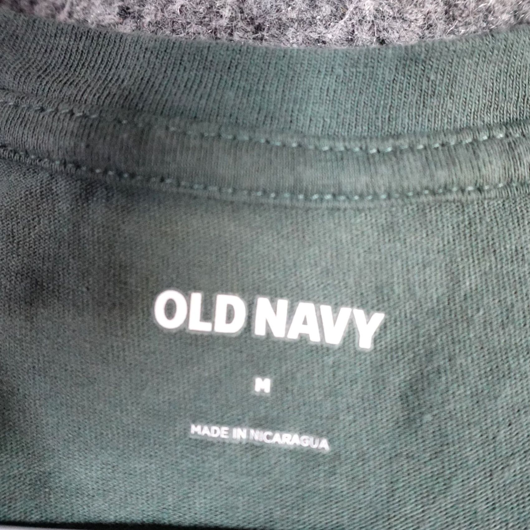 Old Navy Whitney Houston Shirt Medium Green Cropped Short Sleeve Crew Neck Pullover Old Navy Women T-Shirt Cropped Green Cotton Solid Vintage No Size M / US 6-8 / IT 42-44 - 3 Thumbnail