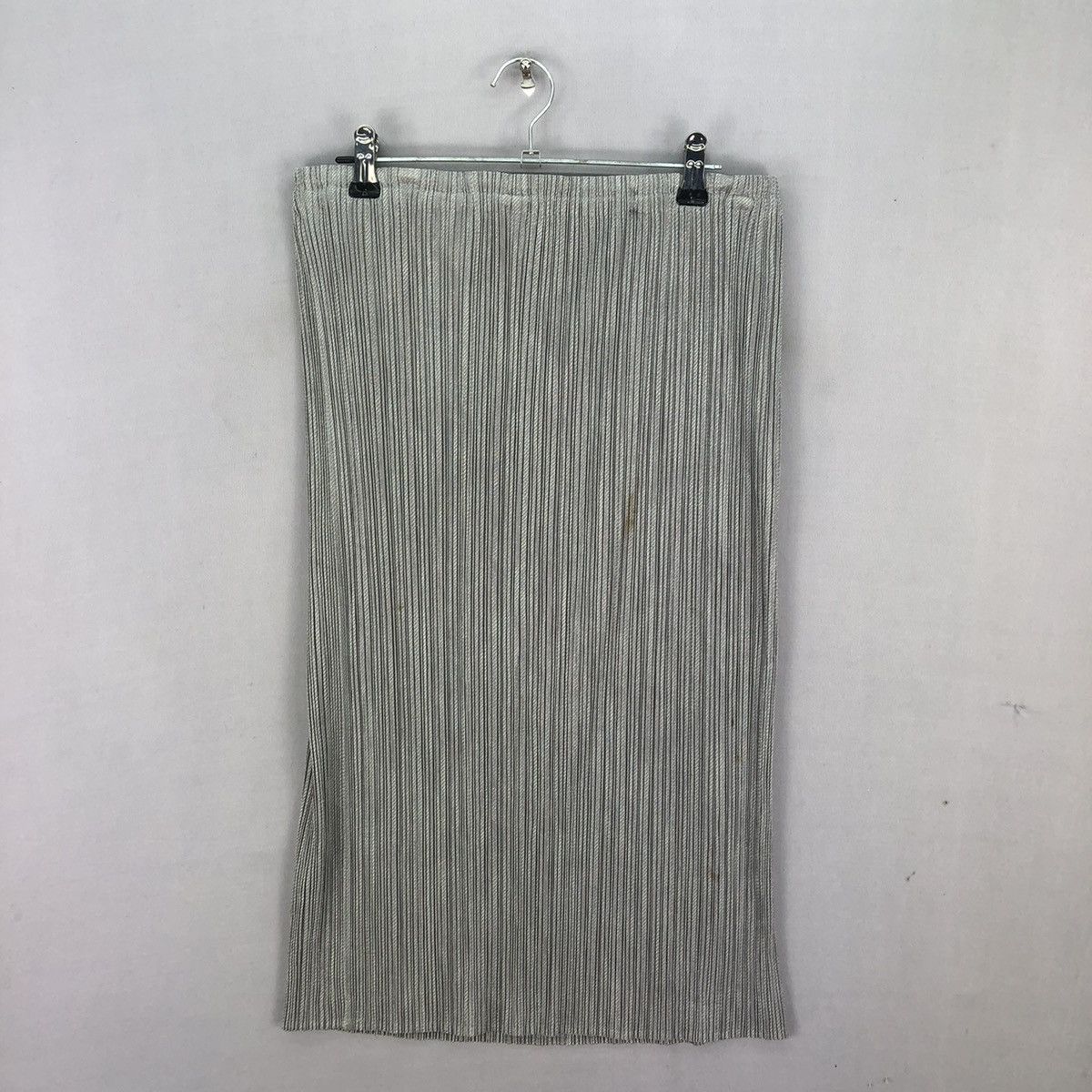 Pleats Please Issey Miyake Pleats Please Issey Miyake Pleated Basic Midi Skirt Size 30" / US 8 / IT 44 - 5 Thumbnail
