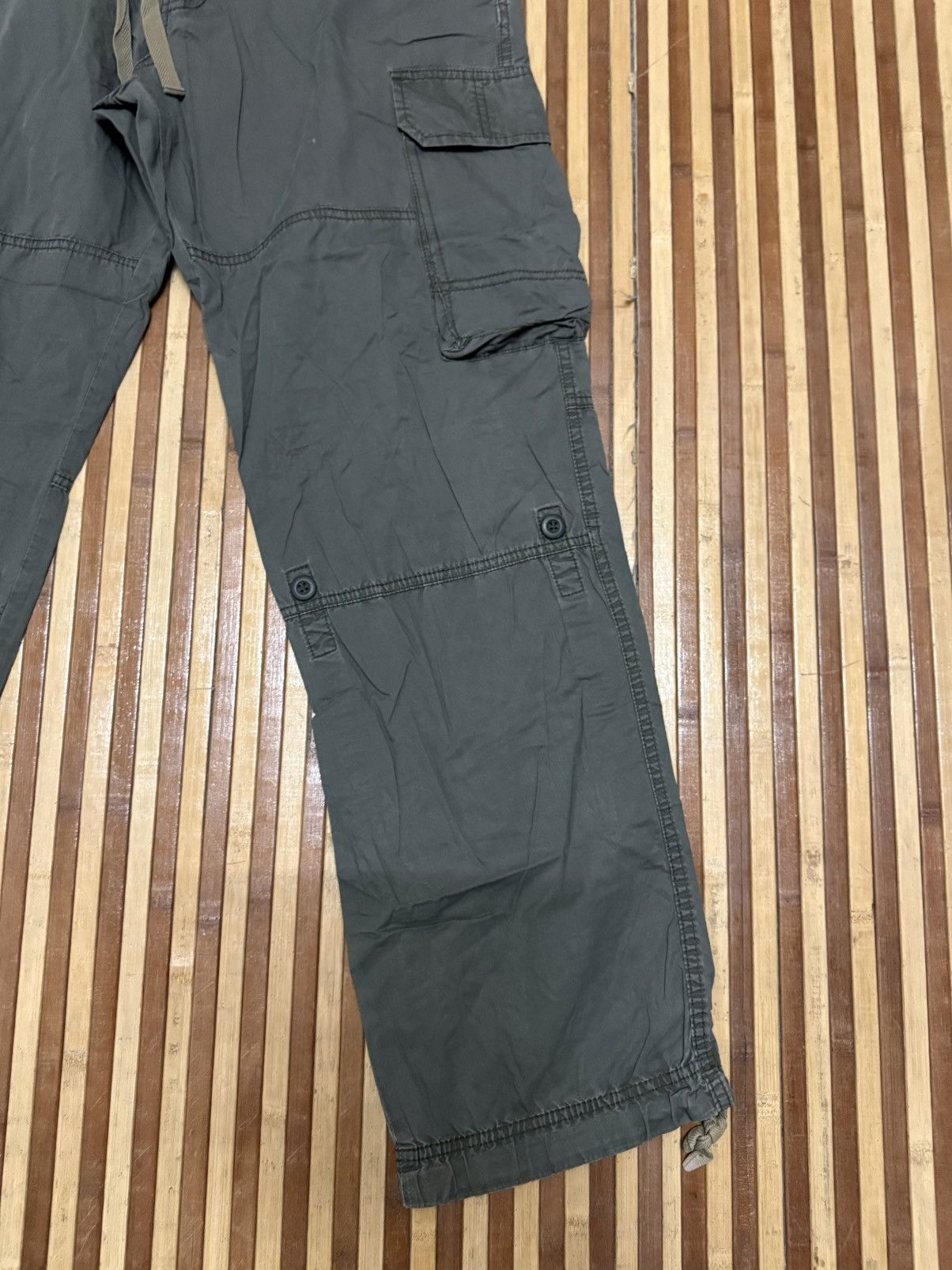 Uniqlo UNIQLO Cargo Pants Streetwear Multipocket W34X32 Size US 34 / EU 50 - 3 Thumbnail