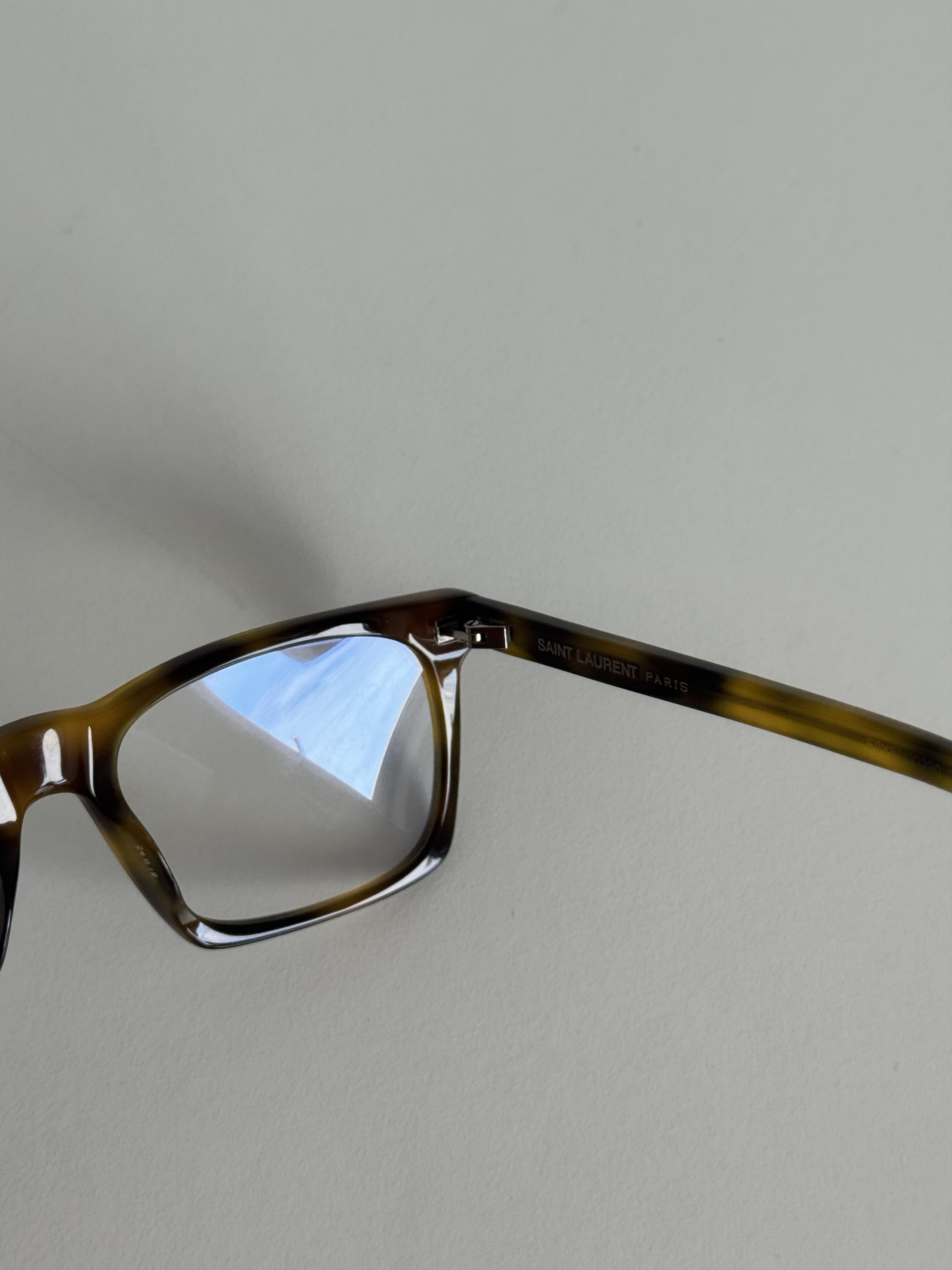 Saint Laurent Paris SAINT LAURENT GLASSES SL559 Size ONE SIZE - 8 Thumbnail