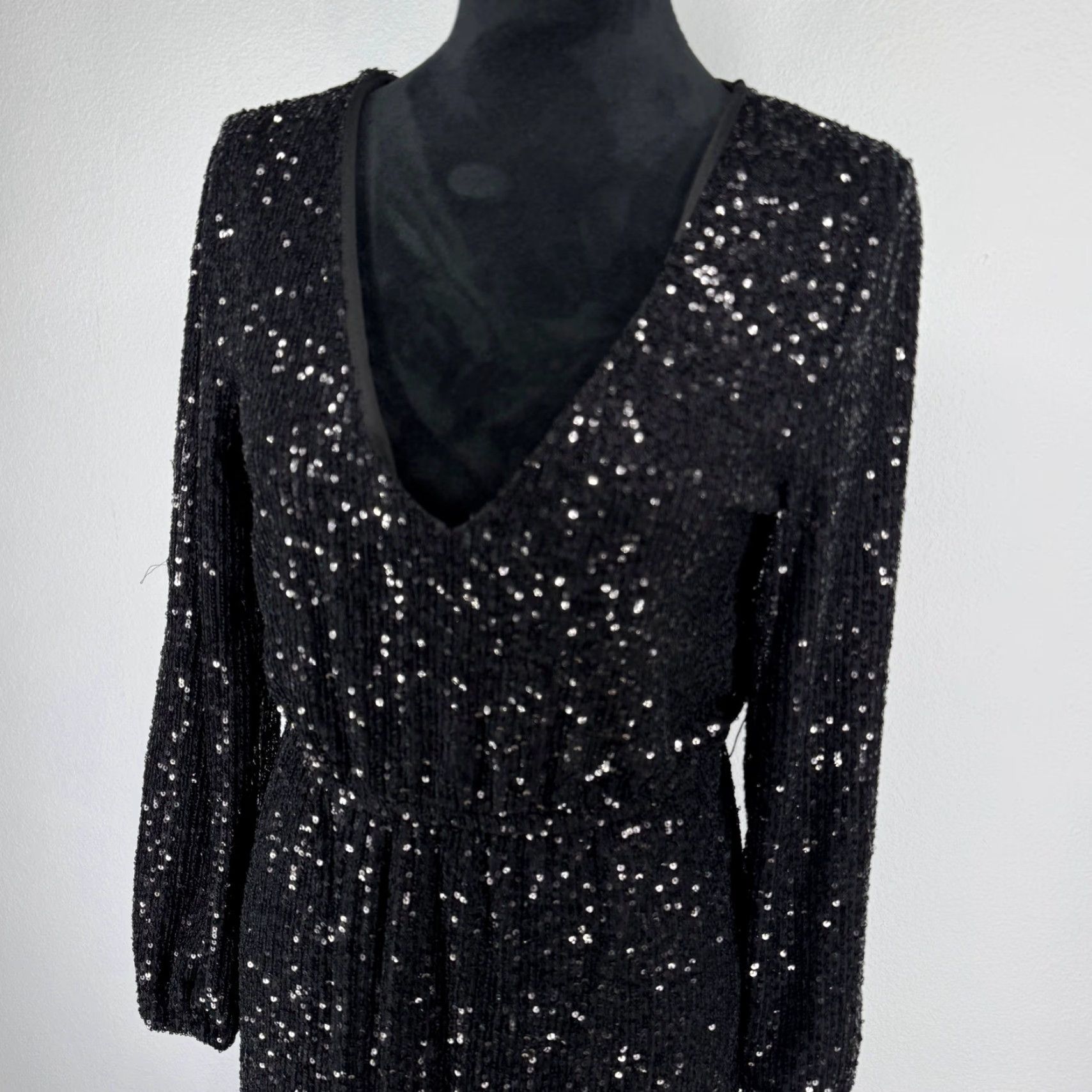 Betsey Johnson Black Sequin V Neck Long Sleeve Midi Dress Small