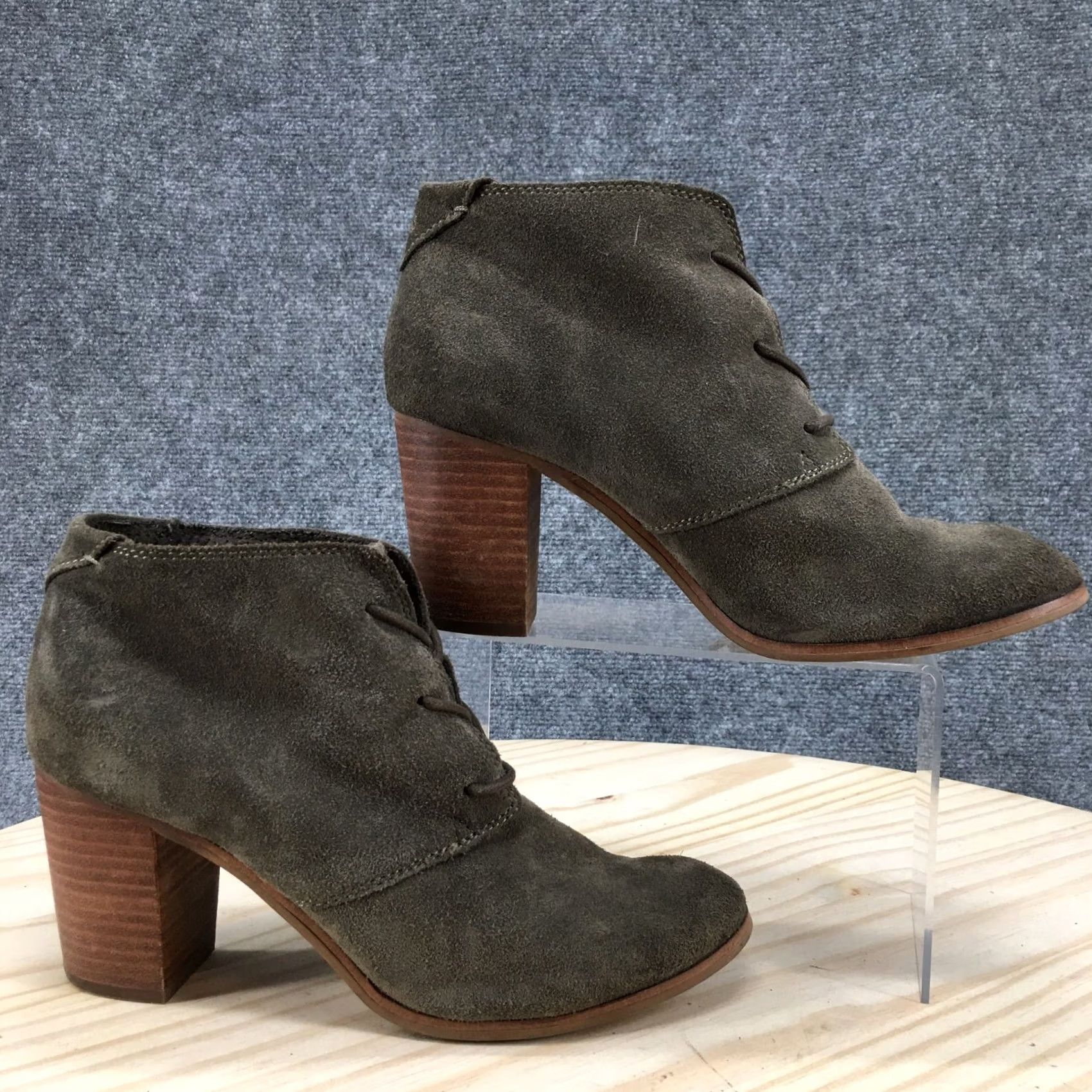 Toms TOMS Lunata Bootie Womens 8 Desert Lace Up Green Suede Heel 3 in Boots Shoes Size US 8 / IT 38 - 2 Thumbnail