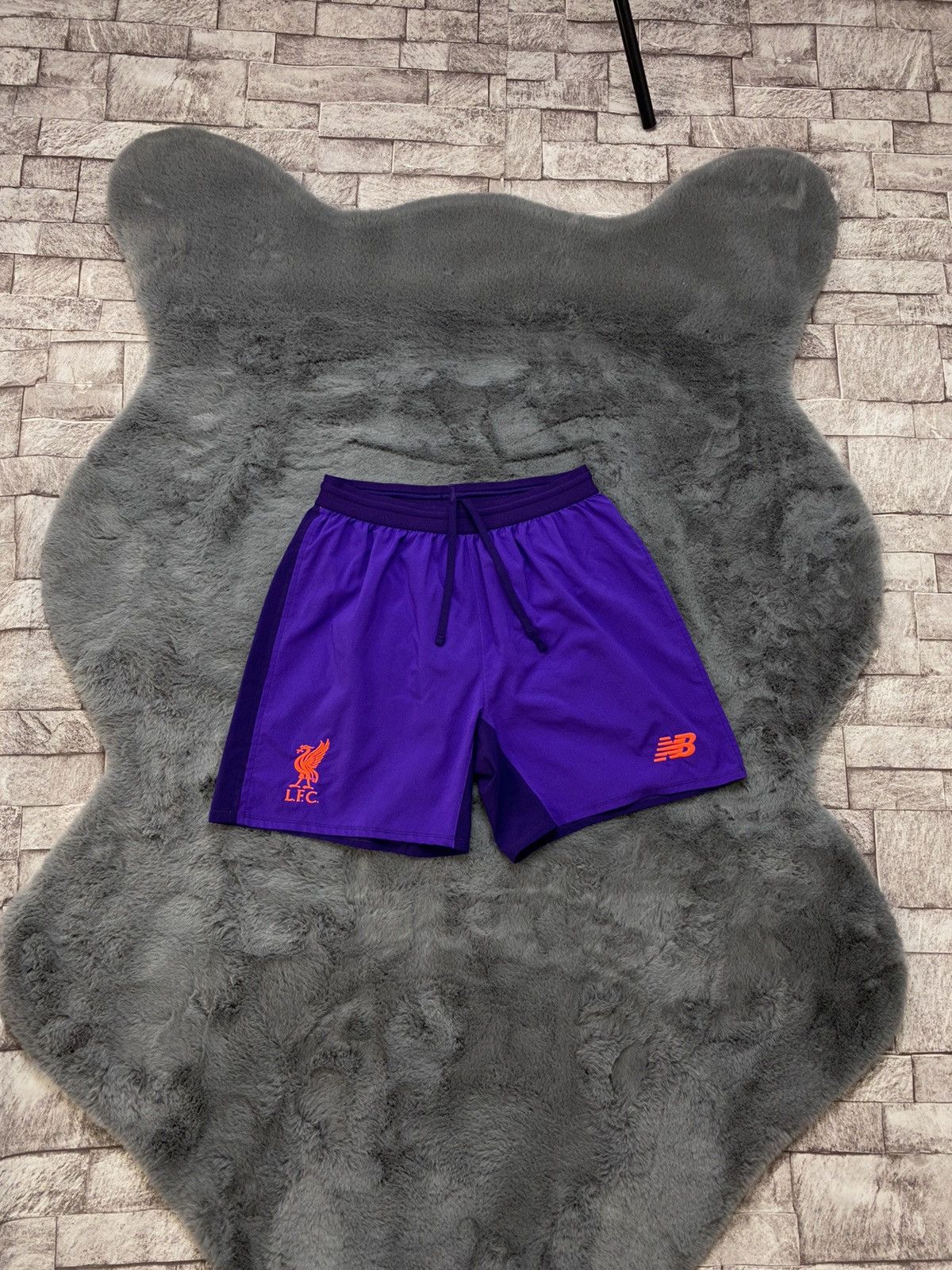 New Balance Liverpool Away Football Shorts 2018/19 M New Balance Size US 32 / EU 48 - 2 Thumbnail