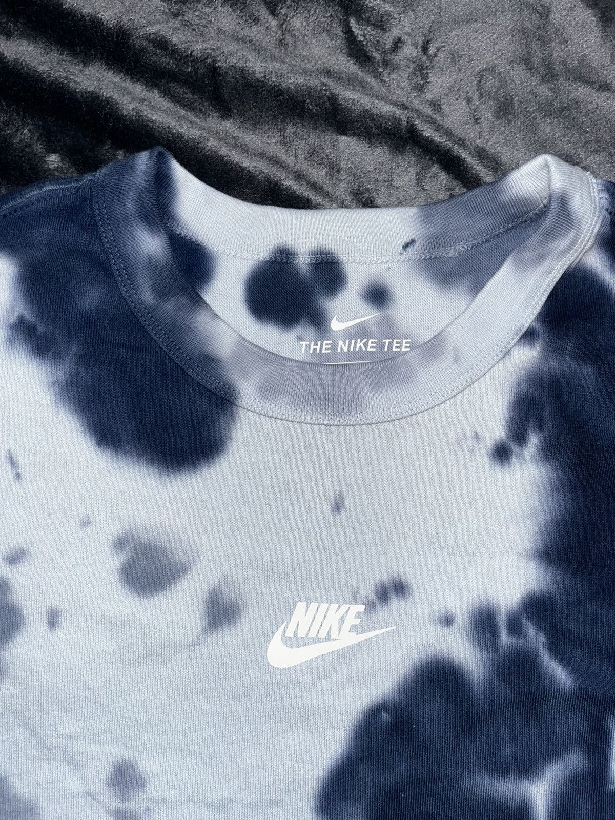 Nike Nike Sportswear Premium Essentials Tie-Dye T-Shirt Size US L / EU 52-54 / 3 - 3 Thumbnail