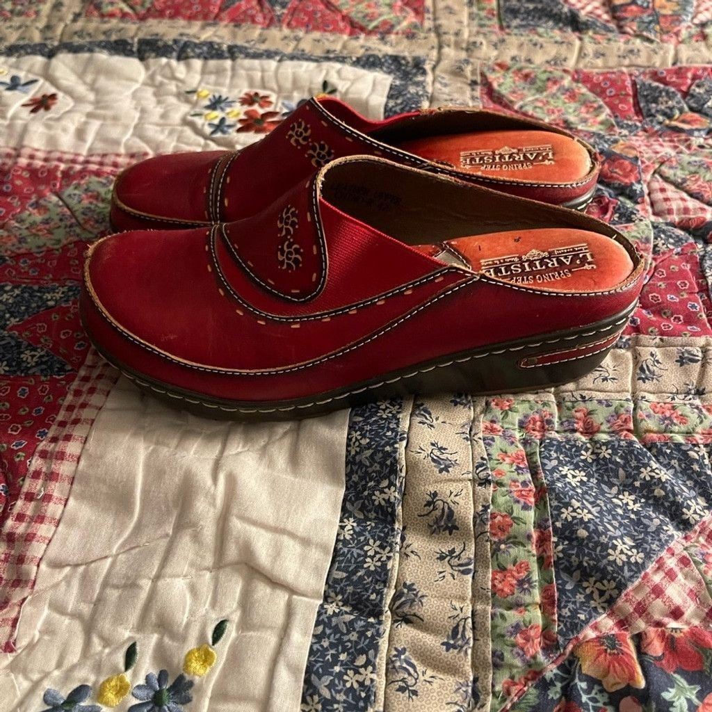 Other L’Artiste Red Clogs w/ Embroidery(measurements shown) Size US 8 / IT 38 - 1 Thumbnail