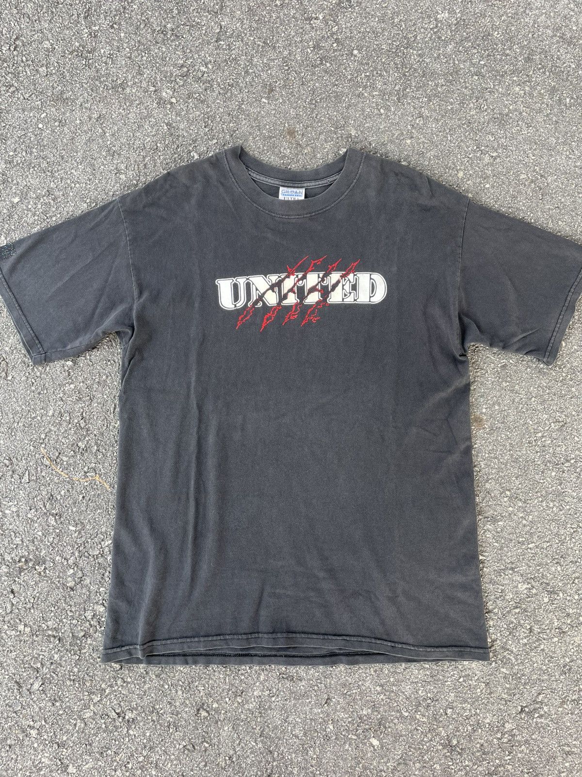 Band Tees United Beast Dominates 92 Tee Size US L / EU 52-54 / 3 - 1 Thumbnail