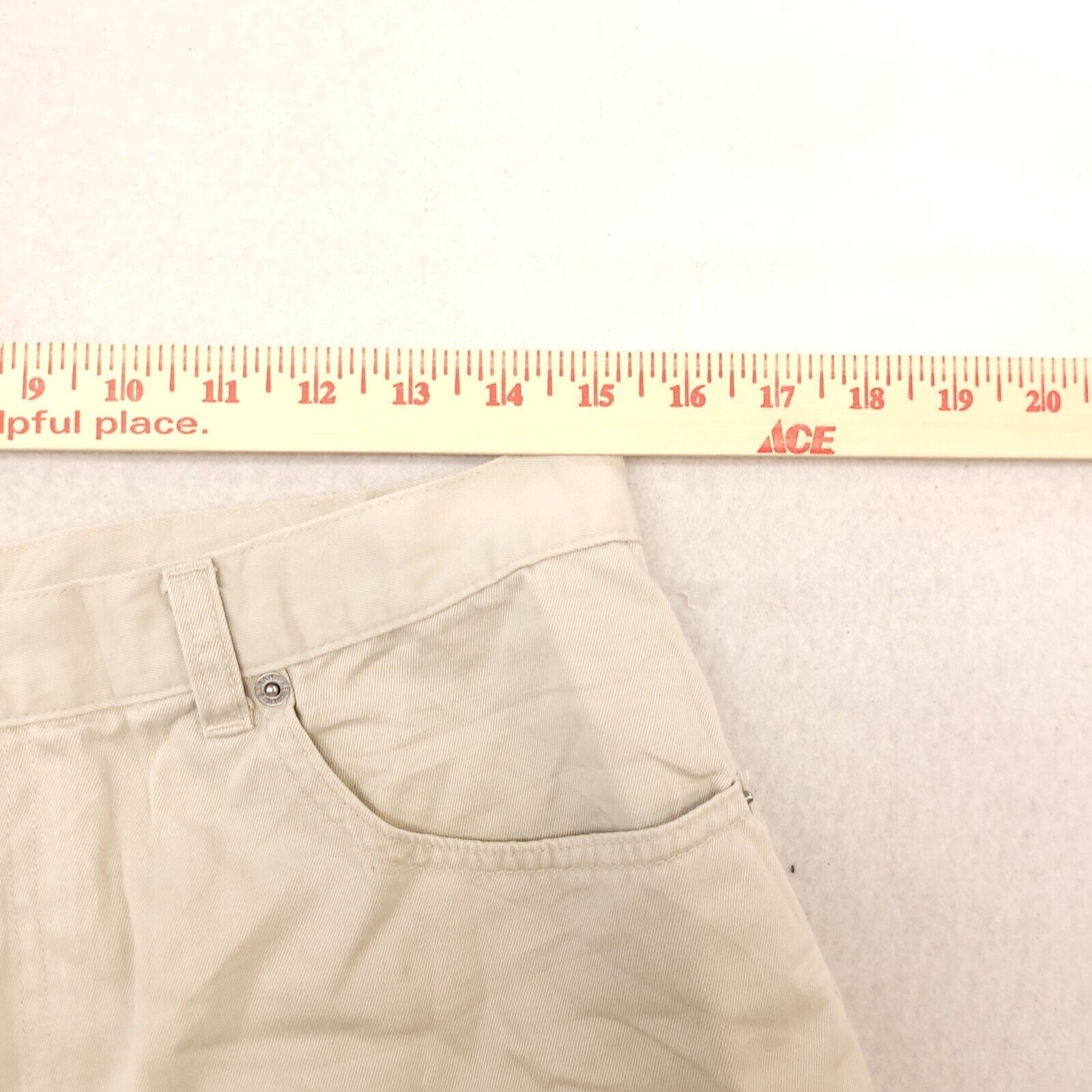 Banana Republic Banana Republic Chino Short Shorts Womens Size 14 Beige Size 36" / US 14 / IT 50 - 7 Thumbnail