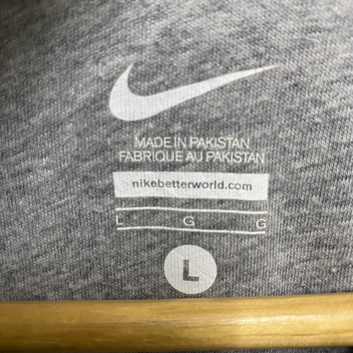 Japanese Brand Nike Small Logo Zipper Hoodie Size US M / EU 48-50 / 2 - 11 Thumbnail