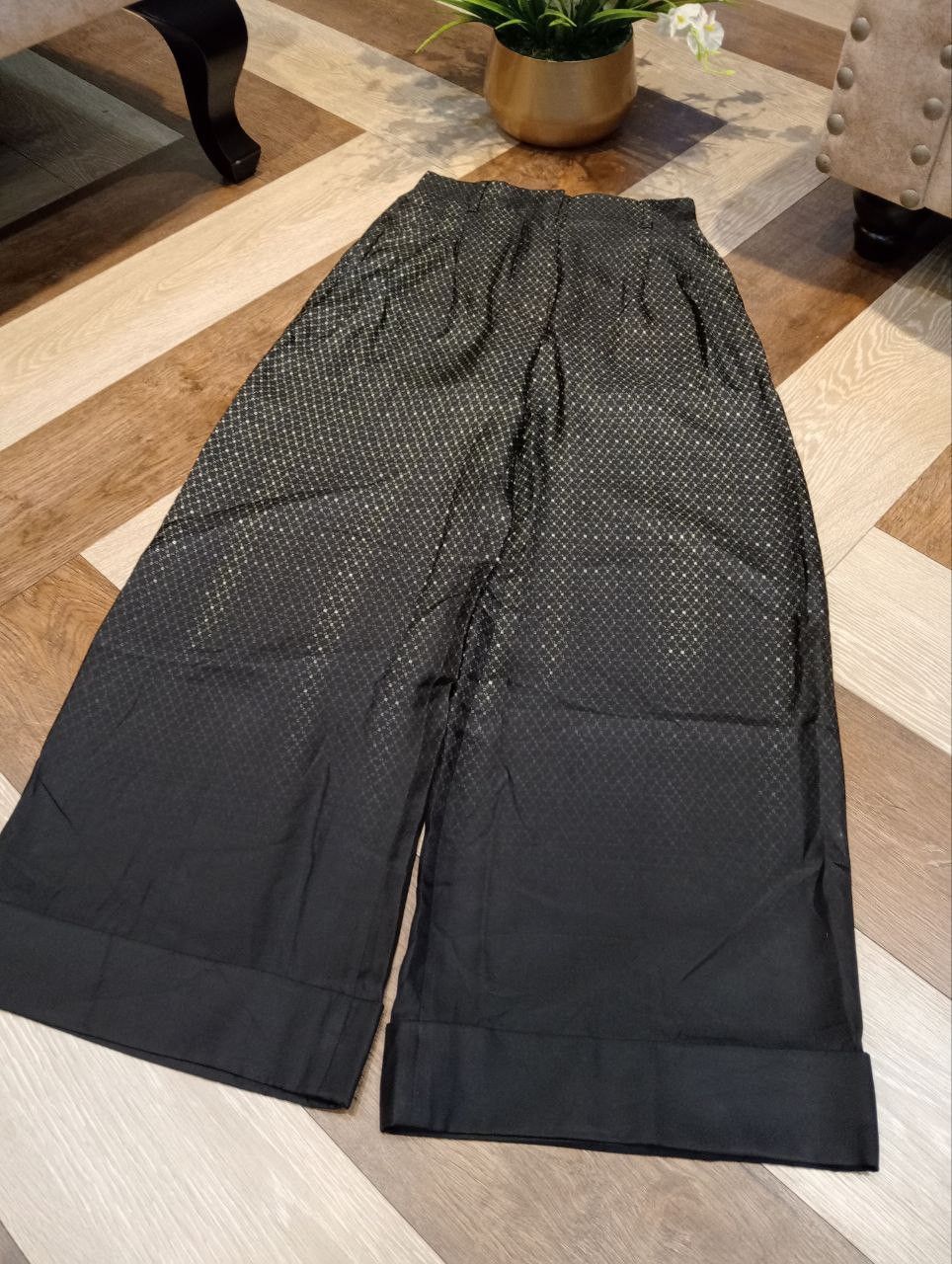 Fendi LUXURY FENDI BAGGY SILK PANTS Size 25" / US 0 / IT 36 - 3 Thumbnail