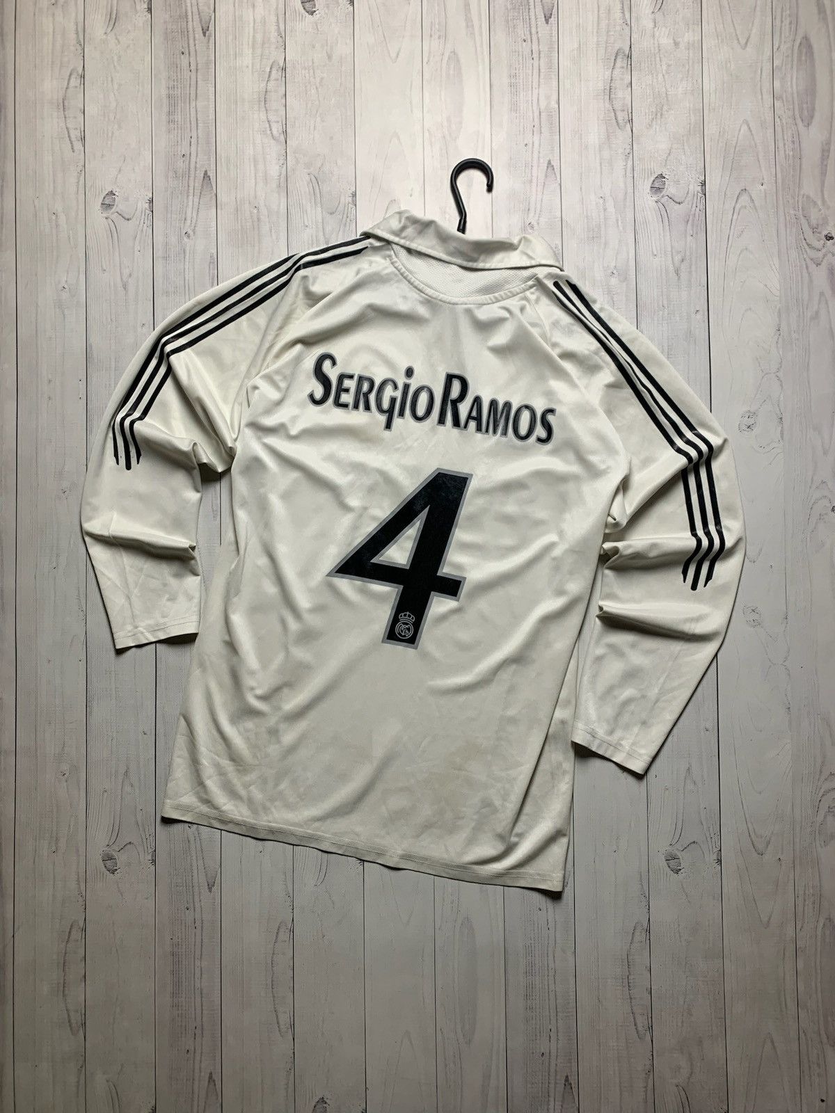 Vintage Vintage rare Real Madrid tee M long sleeve 4 Sergio Ramos Size US M / EU 48-50 / 2 - 1 Thumbnail