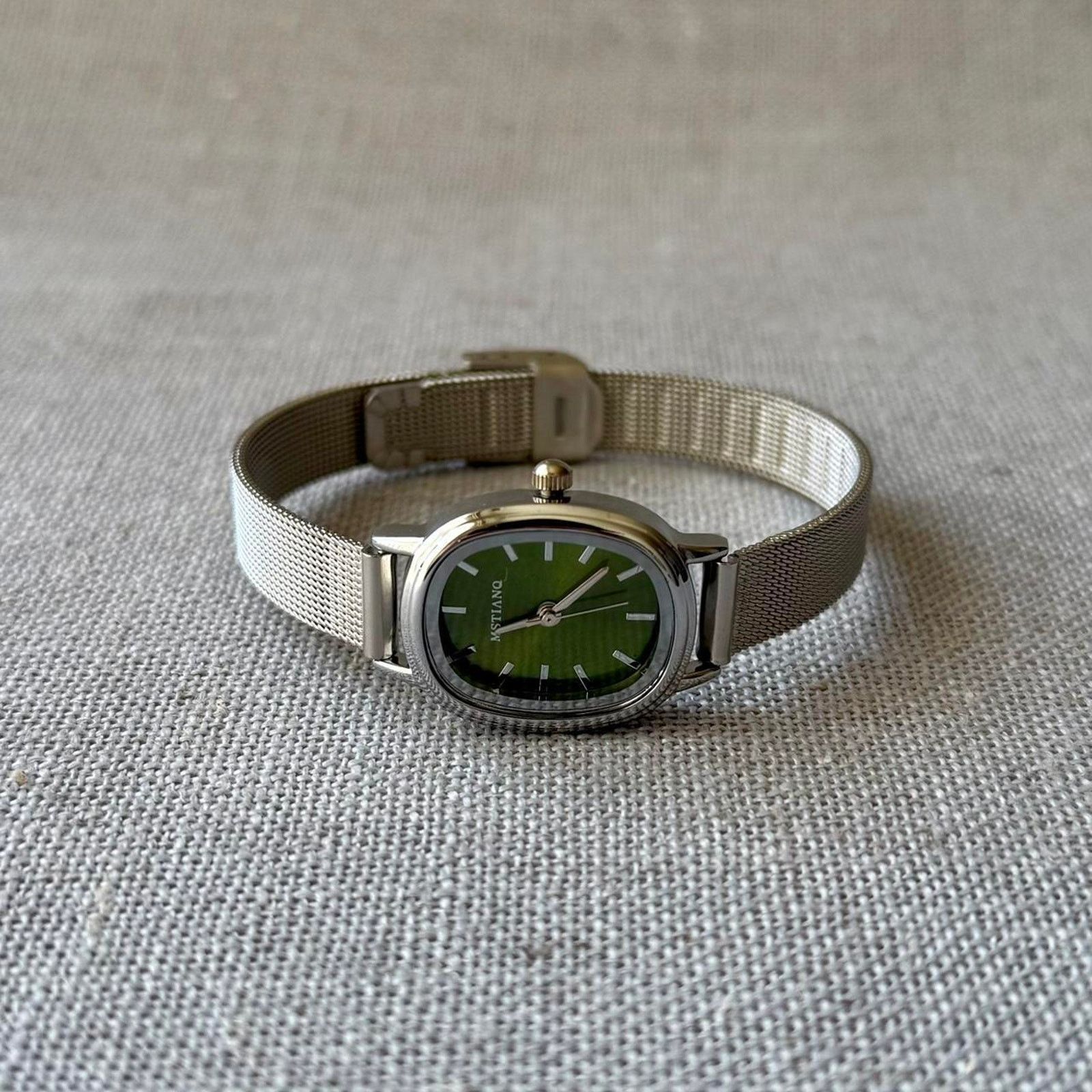 Other Elegant silver vintage style watch WMNS Size ONE SIZE - 1 Thumbnail