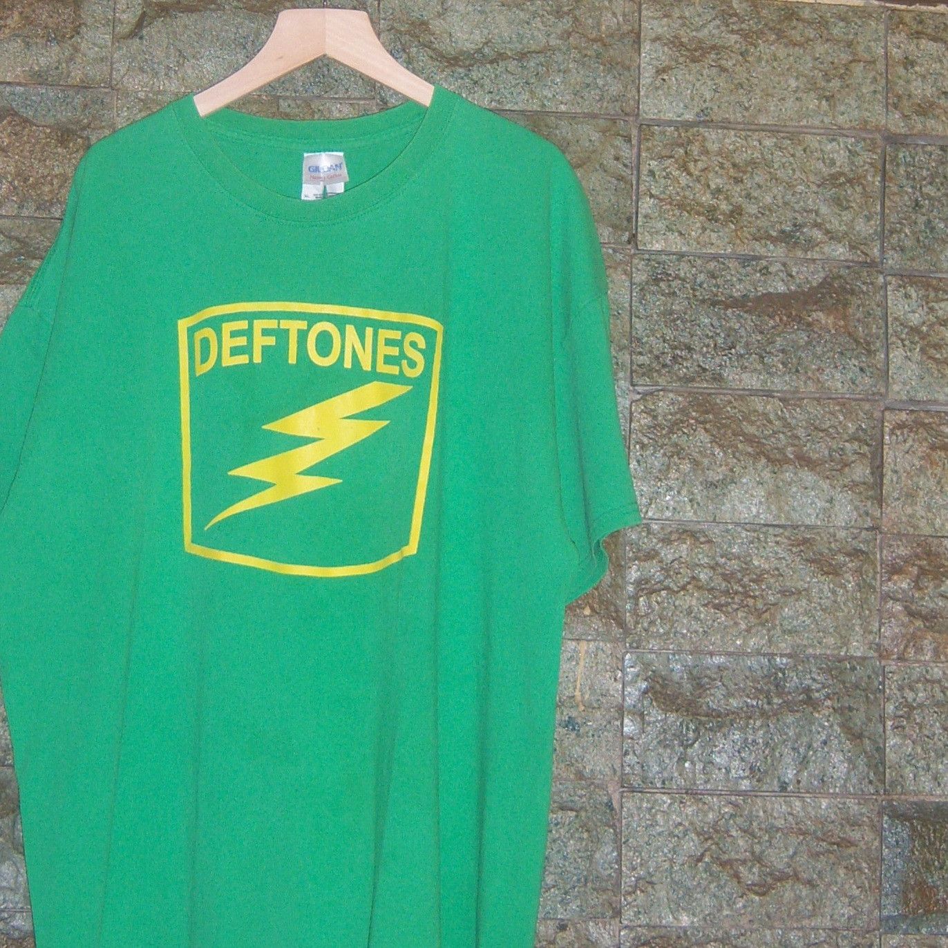 Band Tees Y2k Reprint Deftones Tee Size US XL / EU 56 / 4 - 1 Thumbnail