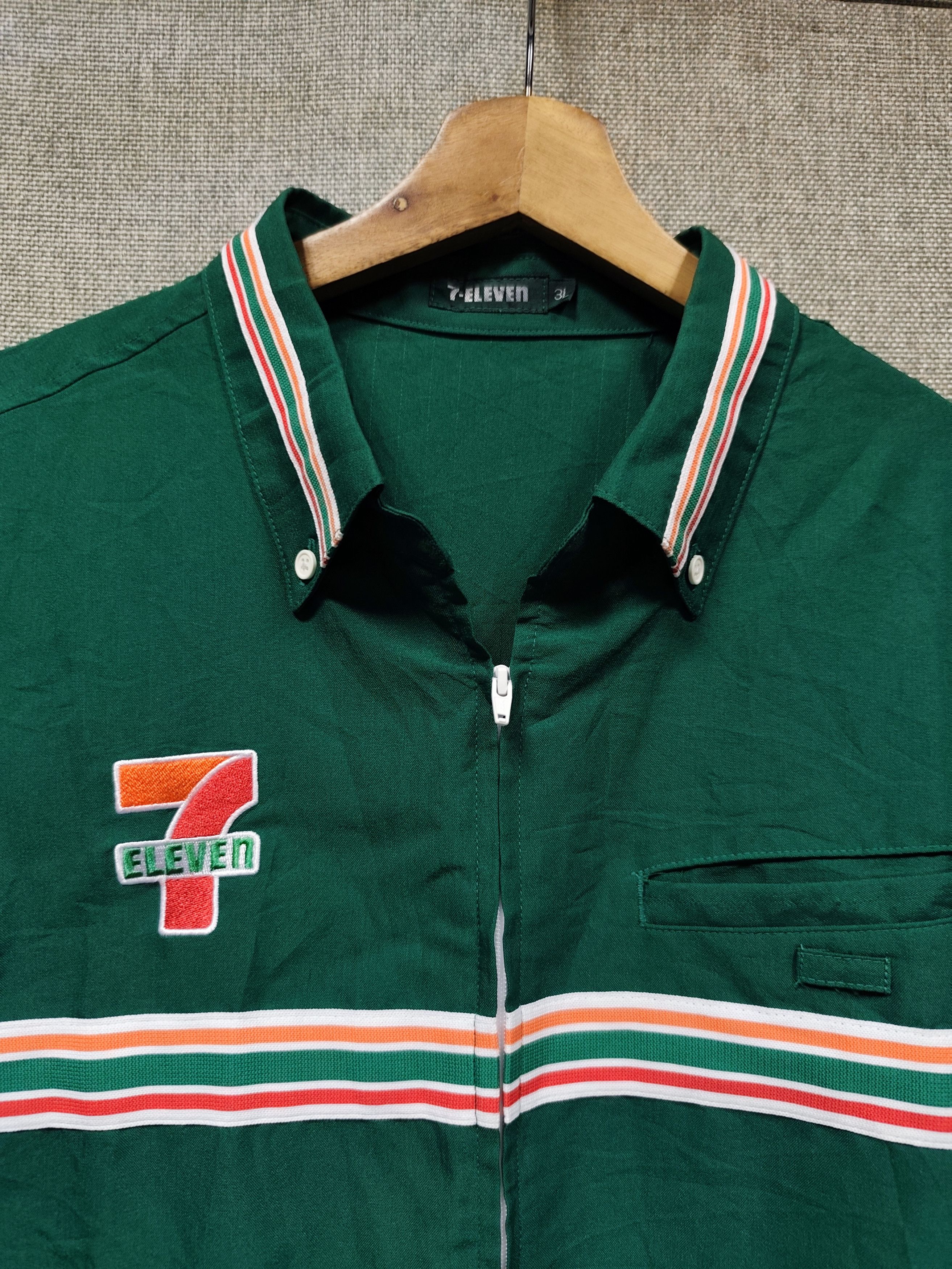 Japanese Brand Vintage 7-Eleven Uniform Shirt Zip Up Size US XL / EU 56 / 4 - 5 Thumbnail
