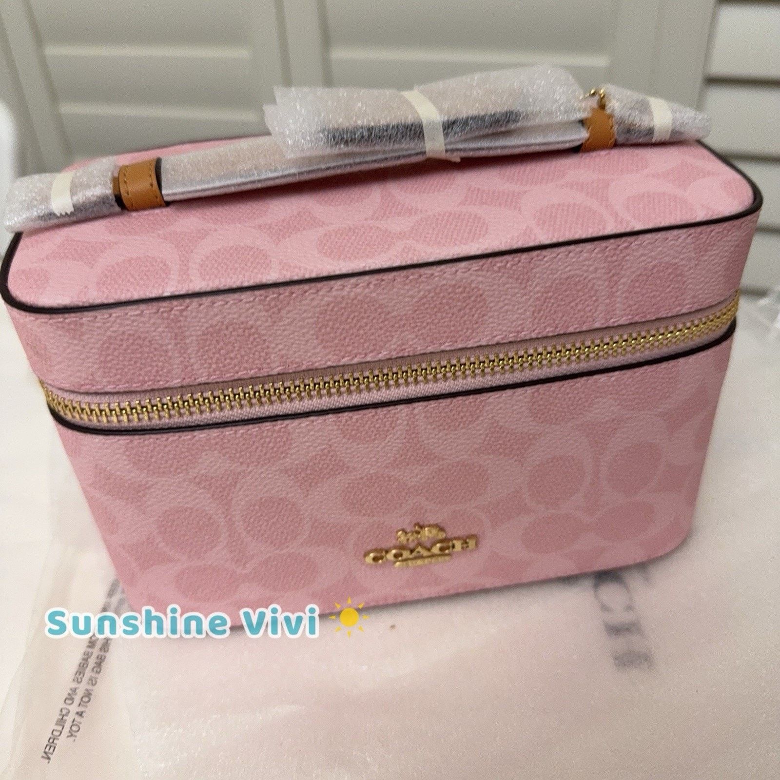 Coach NWT Coach Cosmetic Case Signature Canvas Powder Pink CEA56 Size ONE SIZE - 5 Thumbnail