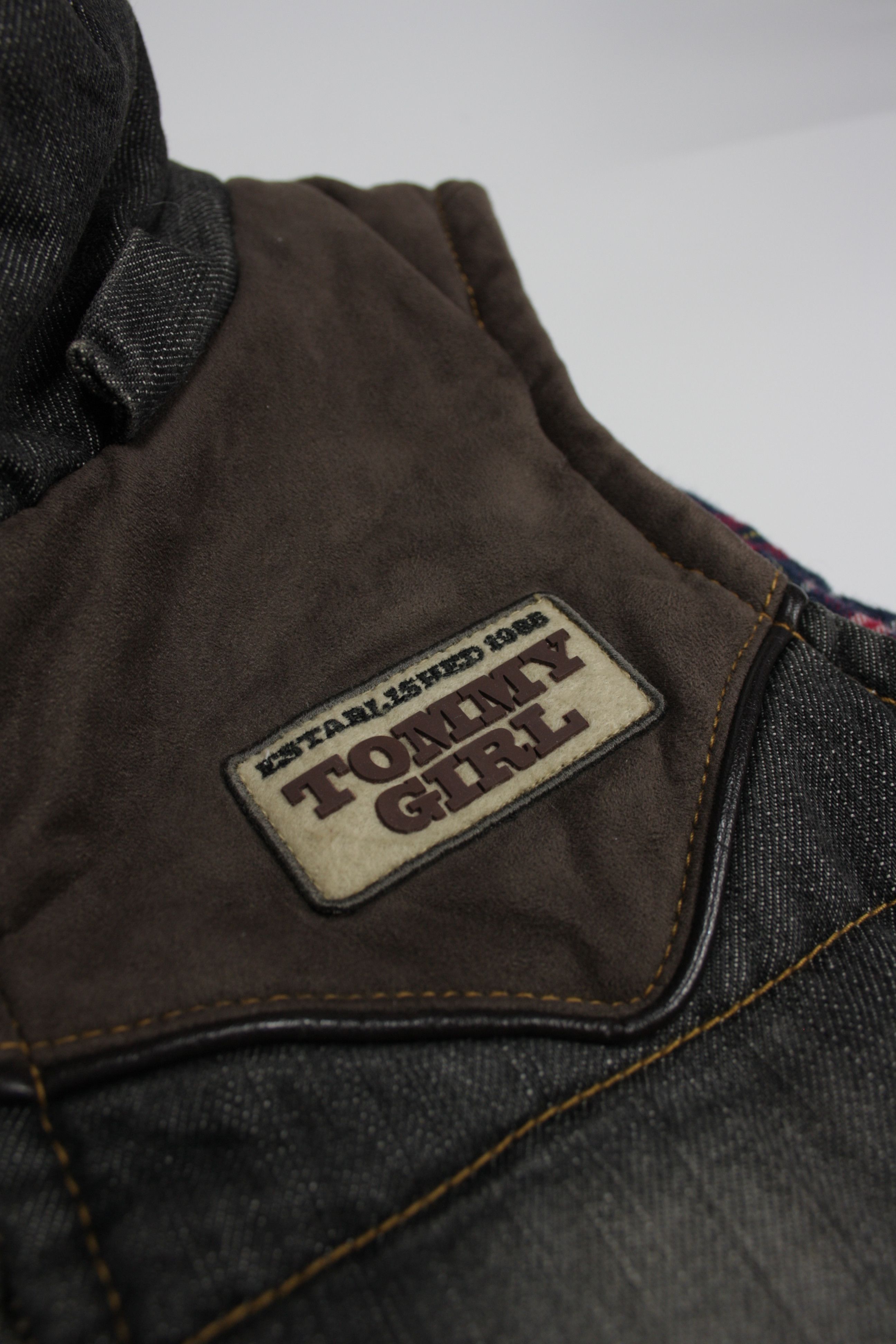 Japanese Brand × Tommy Hilfiger × Vintage Tommy Girl Y2K Vintage Denim & Suede Padded Vest Size S / US 4 / IT 40 - 3 Thumbnail