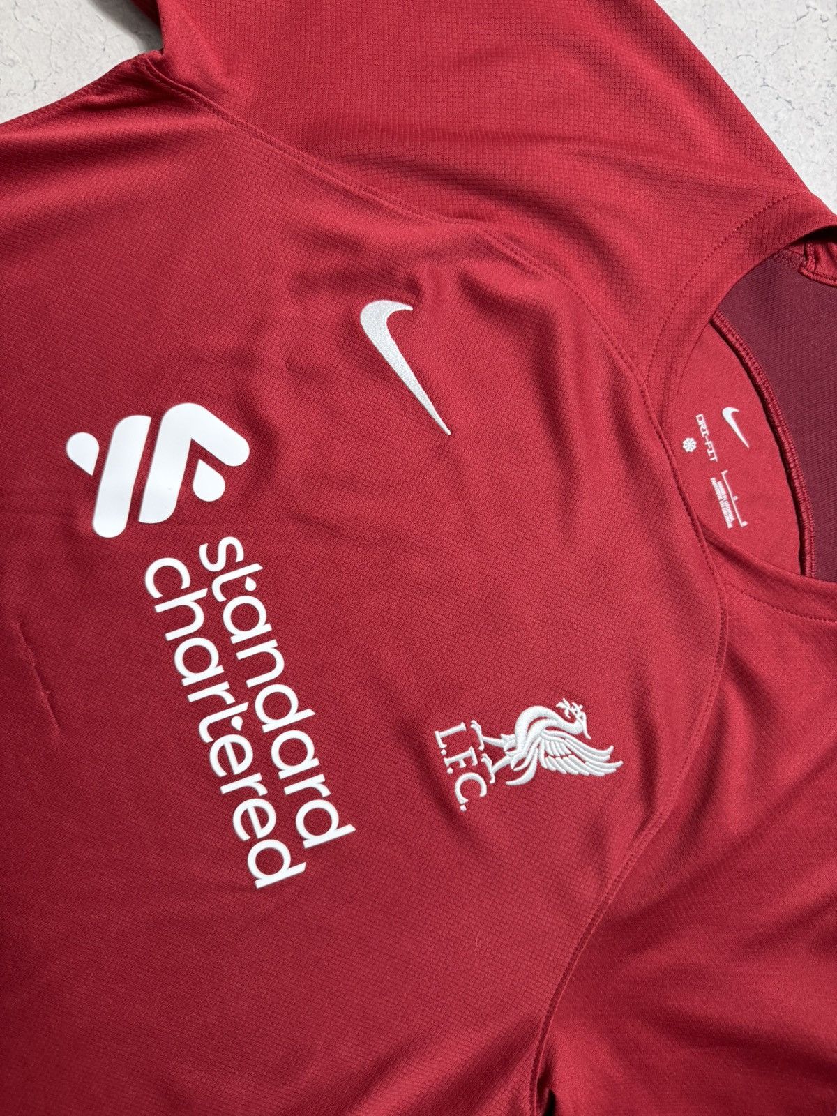 Nike Nike FC Liverpool Mohamed Salah #11 2022/2023 Soccer Jersey Size US L / EU 52-54 / 3 - 7 Thumbnail