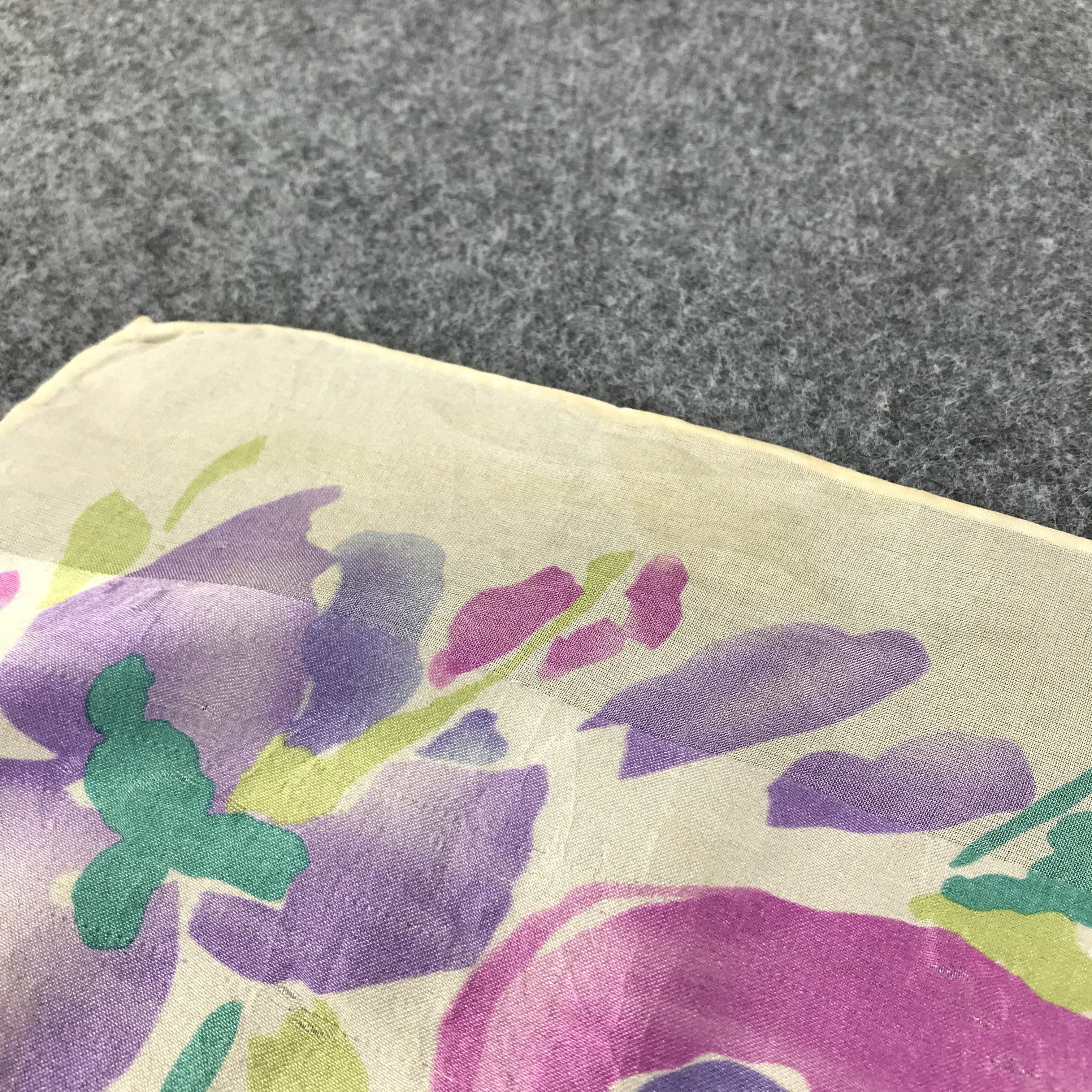 Pierre Balmain Vintage Pierre Balmain Floral Silk Scarf M16 Size ONE SIZE - 10 Thumbnail