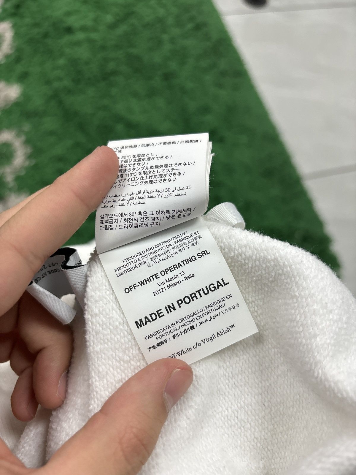 Off-White Off white crewneck white red X-Large Size US XL / EU 56 / 4 - 8 Thumbnail