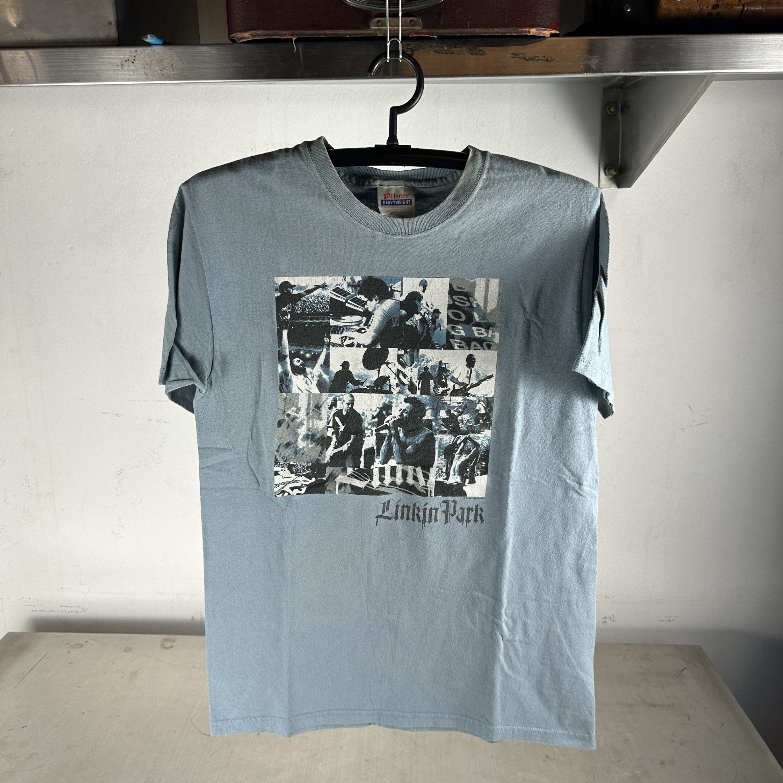 Vintage ​​​Vintage 2004 Linkin Park Rock Band Graphic T-shirt Size US S / EU 44-46 / 1 - 1 Thumbnail