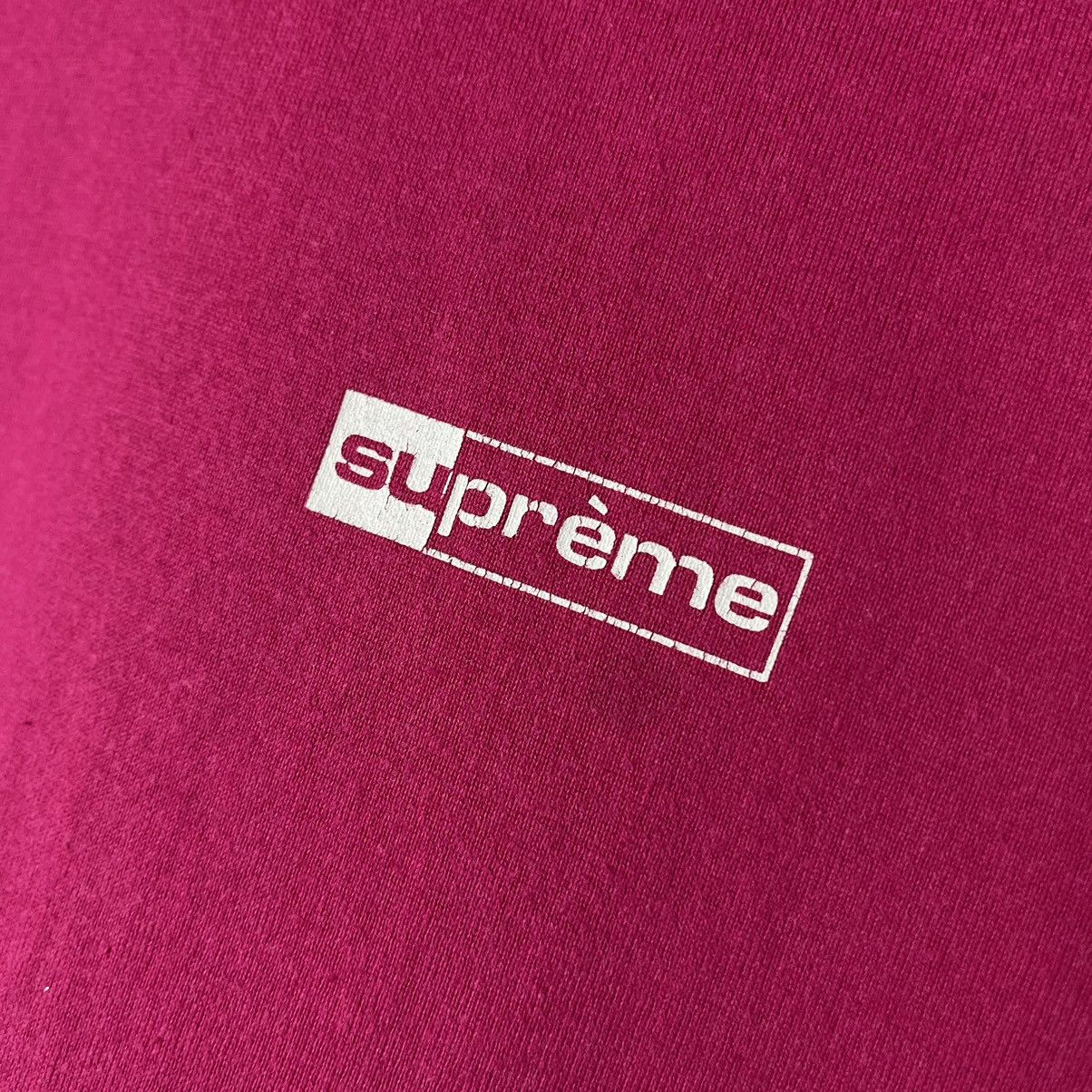 Supreme Supreme Centre Logo T Shirt Size US L / EU 52-54 / 3 - 11 Thumbnail