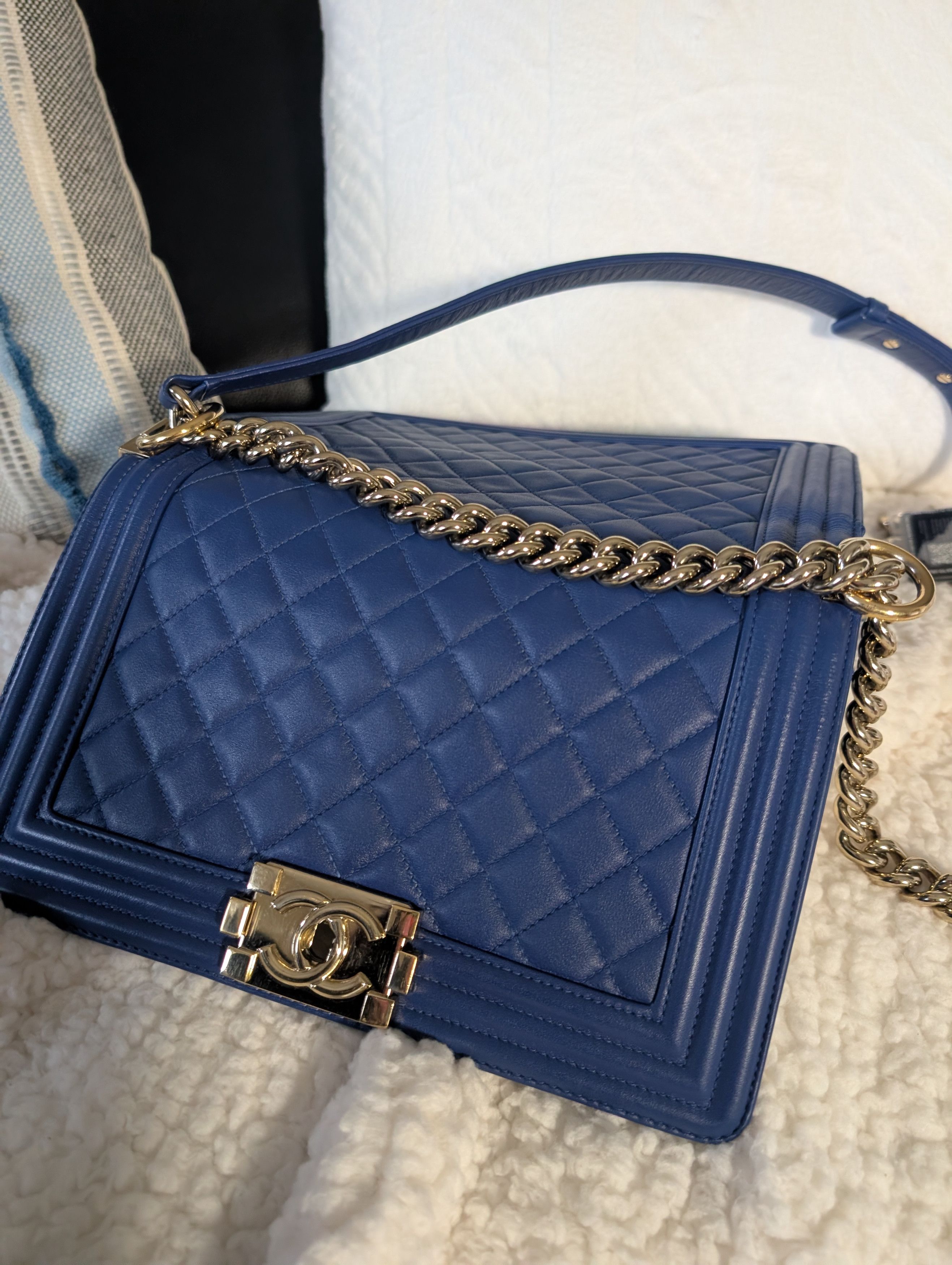 Chanel CHANEL Blue Quilted boy Shoulder Bag Strap CC Size ONE SIZE - 10 Thumbnail