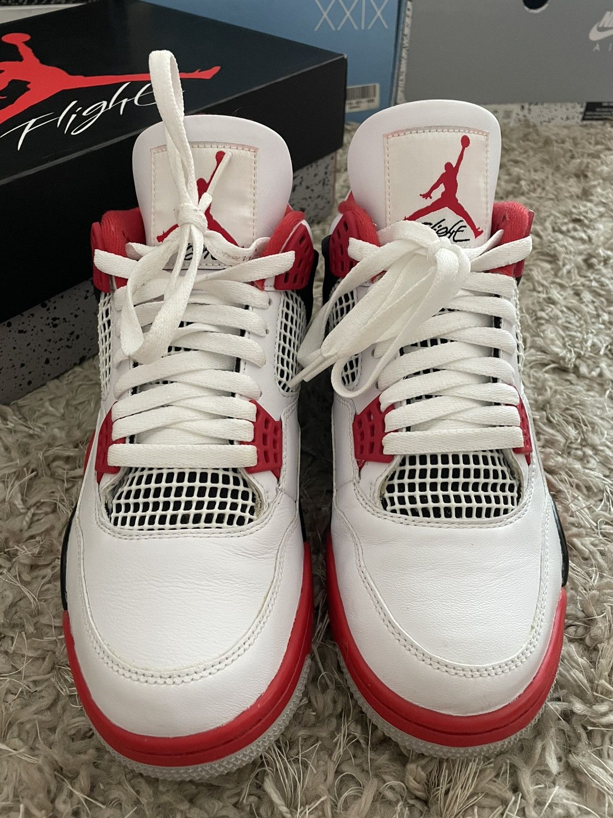 Jordan Brand Jordan 4 Fire Red Size US 9 / EU 42 - 4 Thumbnail
