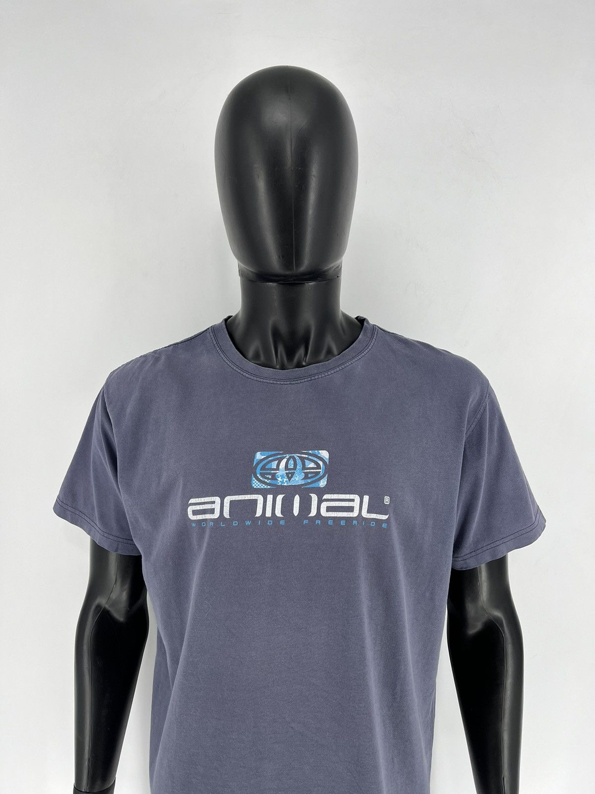 Vintage Vintage Y2K ANIMAL SKATE Big Logo Tee Streetwear 90s Style Size US L / EU 52-54 / 3 - 1 Thumbnail