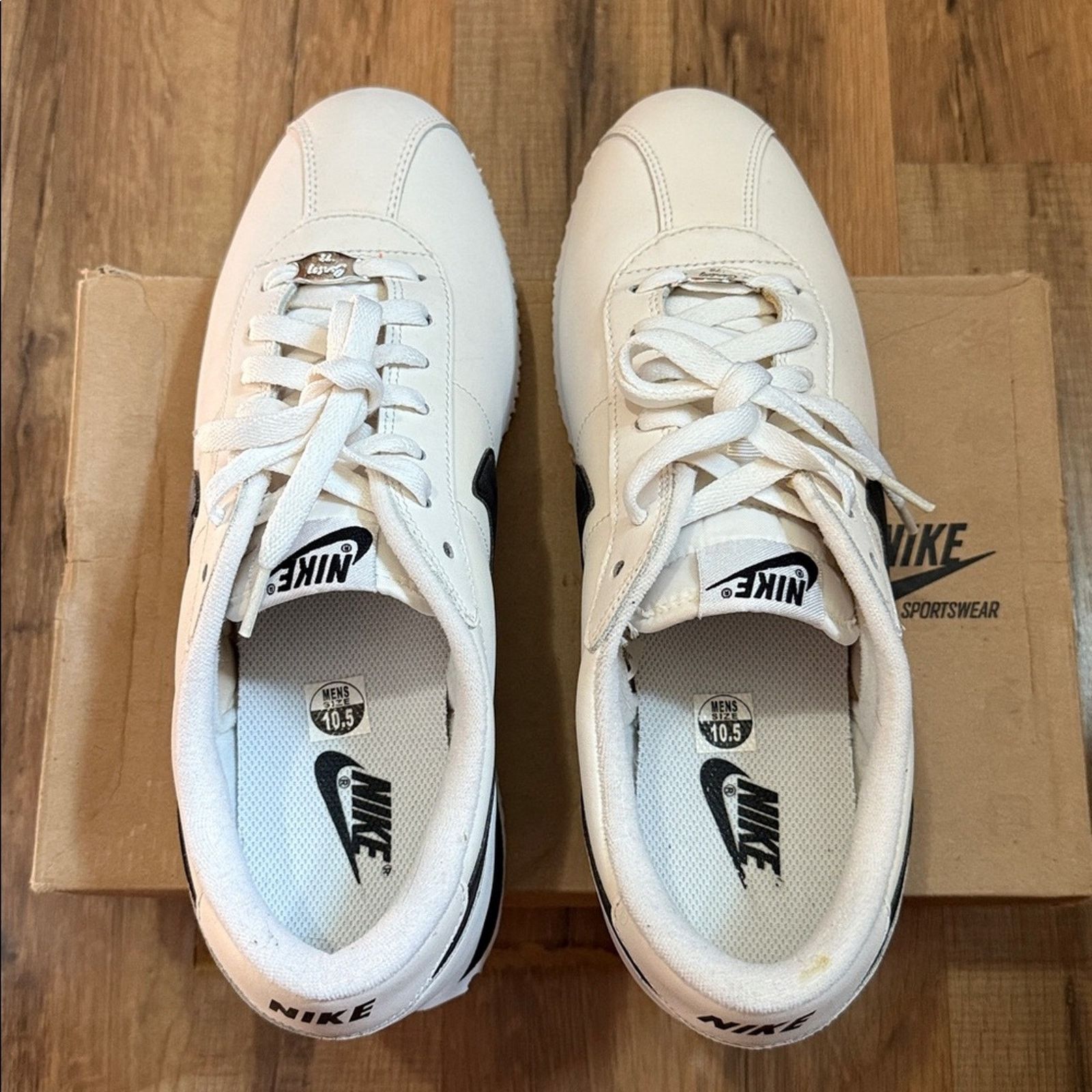 Nike 2011 Nike Cortez Basic Leather ‘06 'White Black' Size US 10.5 / EU 43-44 - 5 Thumbnail