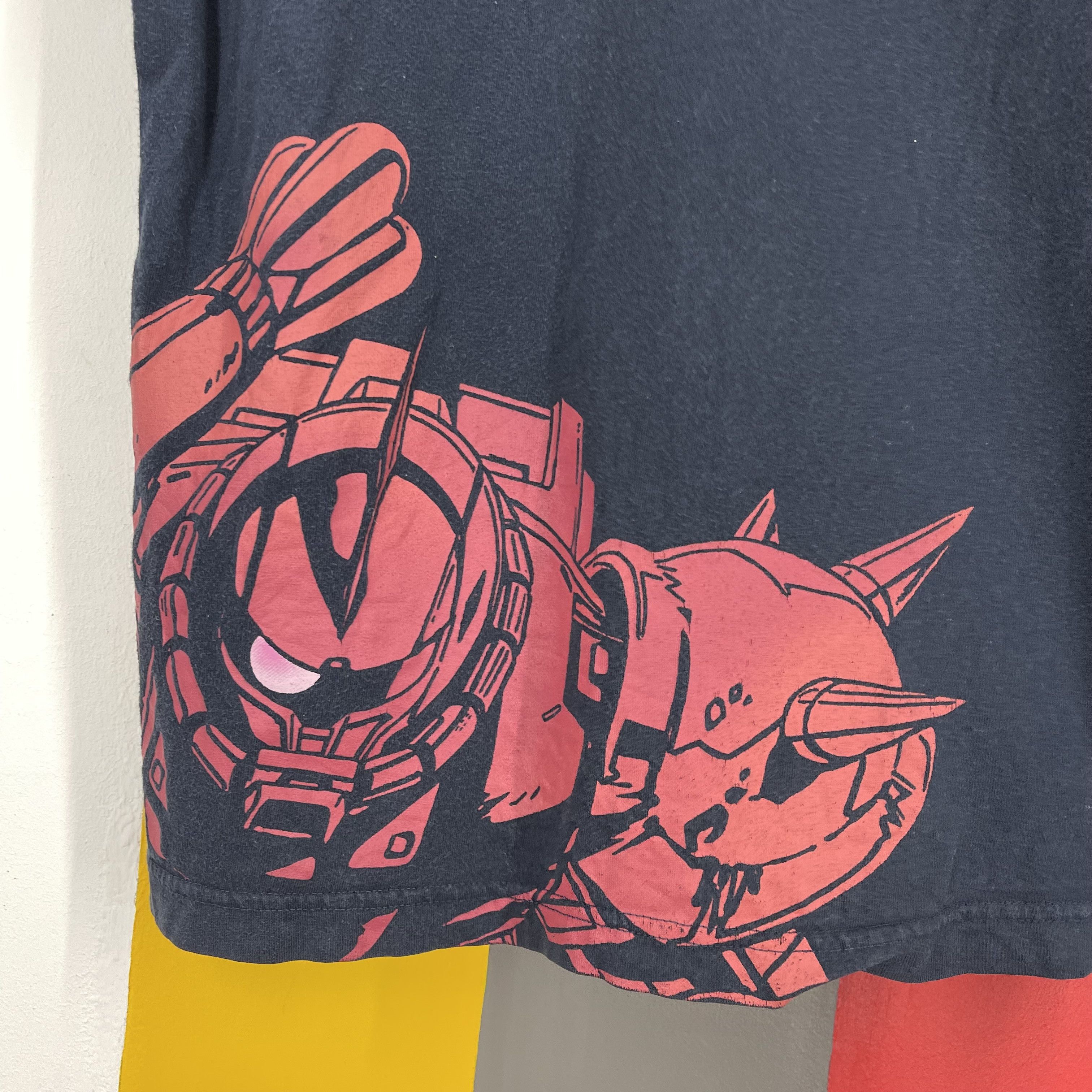 Uniqlo GUNDAM x UNIQLO Crew Neck T Shirt #2004/13 Size US L / EU 52-54 / 3 - 2 Thumbnail