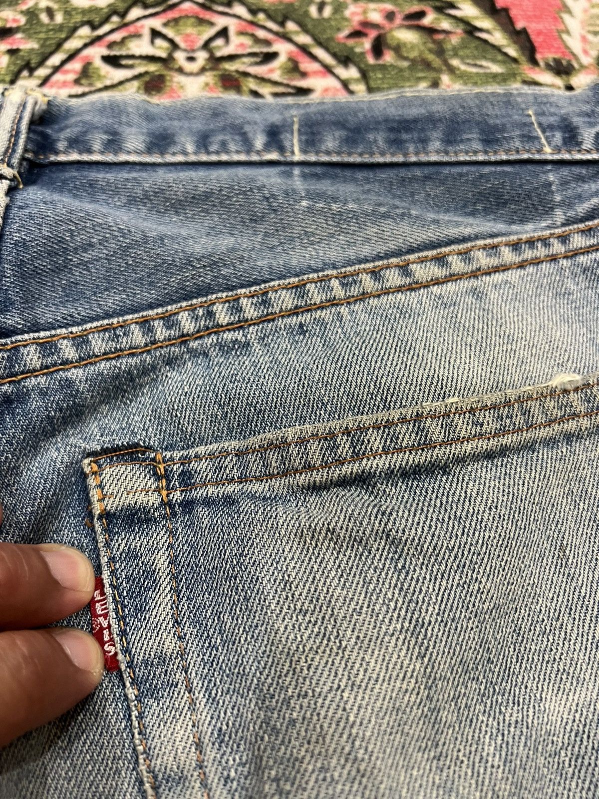 Levi's VINTAGE LEVIS 505 E LVC SELVEDGE DISTRESSED WASHED JEANS Size US 32 / EU 48 - 8 Thumbnail